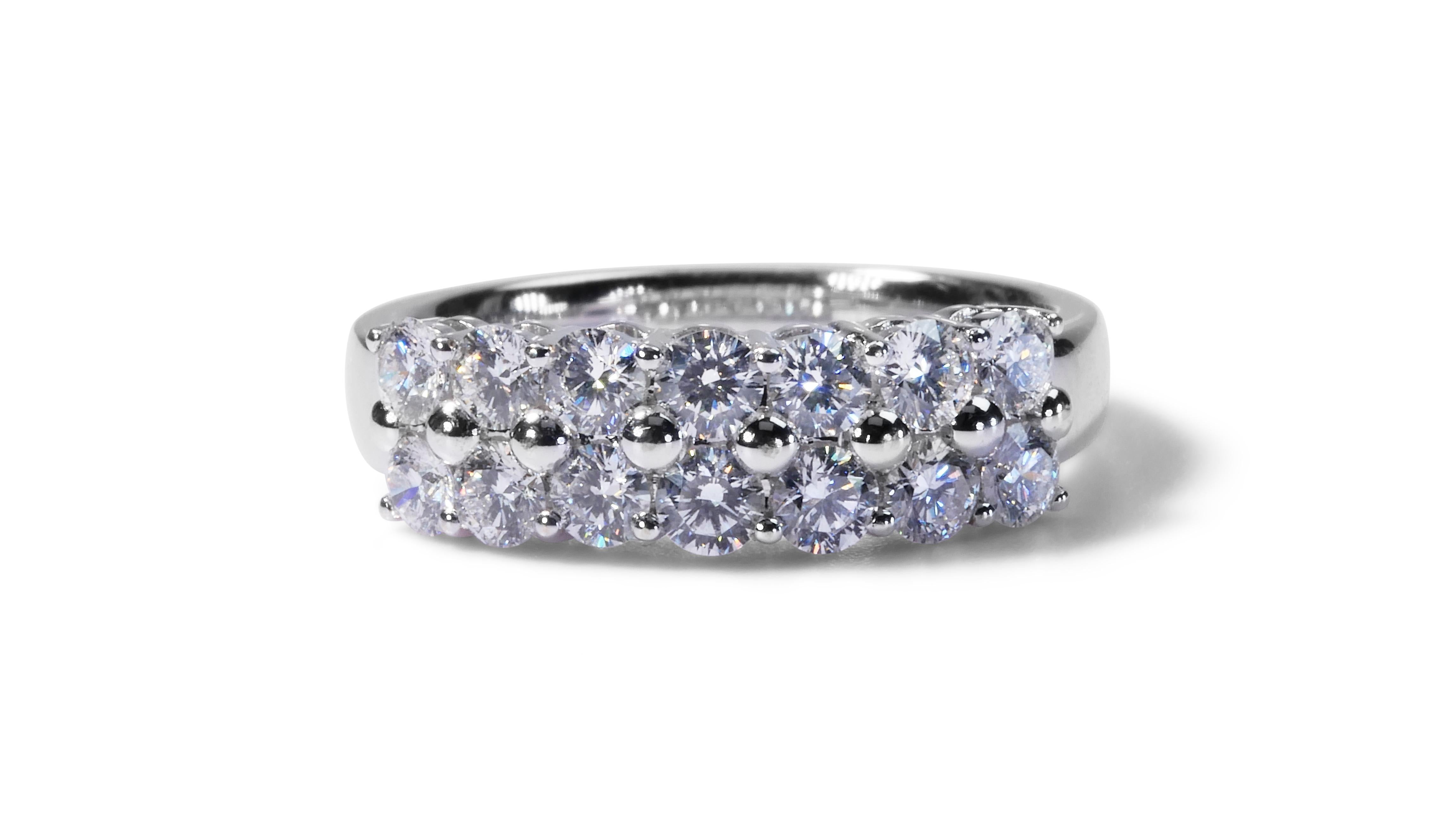 Women's Sparkling 18k White Gold Band Ring with 0.85 Ct Natural Diamonds-IGI Certificate