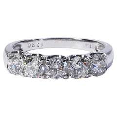 Sparkling 18k White gold Band Ring with 1.10 ct Natural Diamonds-IGI Certificate