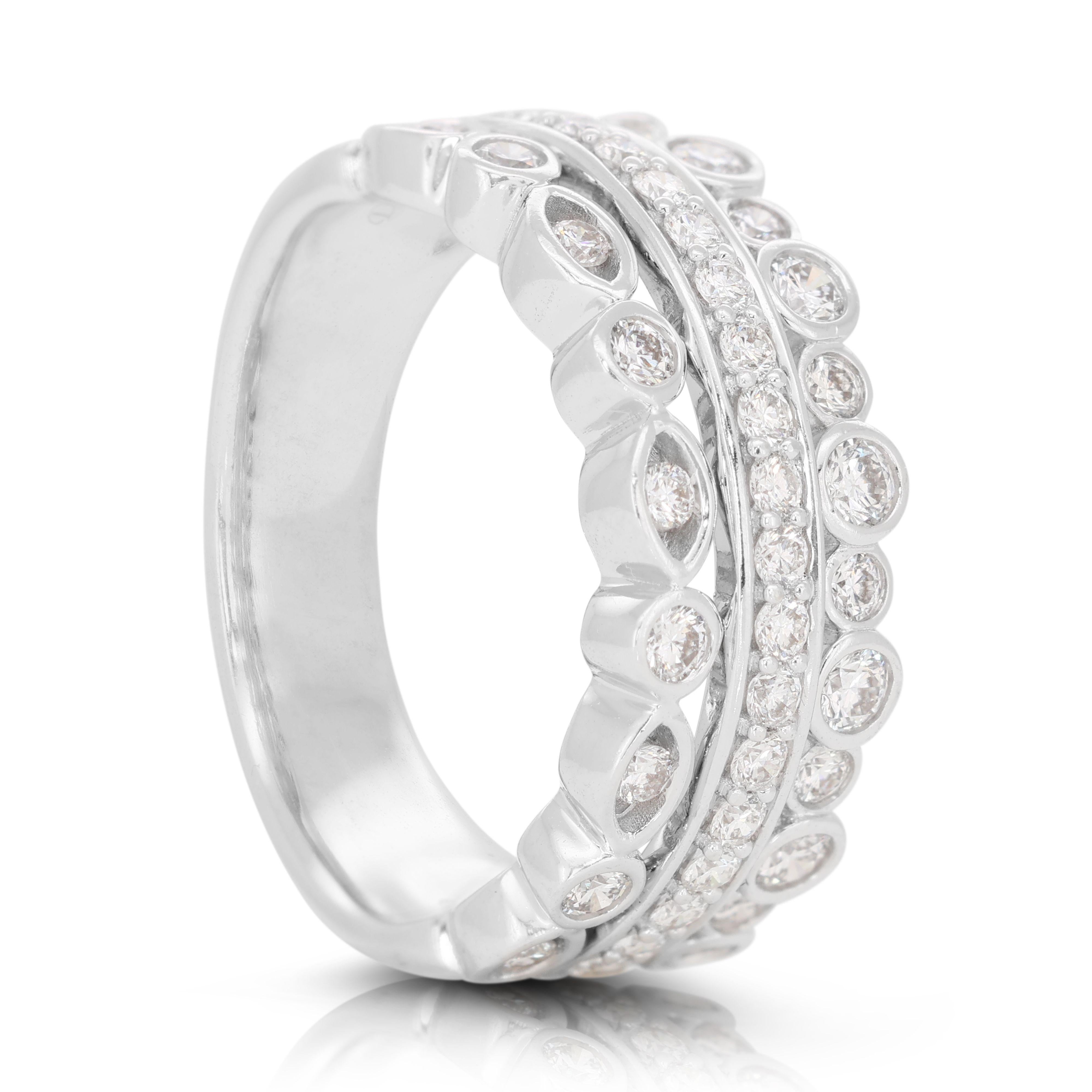 Sparkling 18k White Gold Band Ring with 1.20 Ct Round Brilliant Natural Diamonds For Sale 1