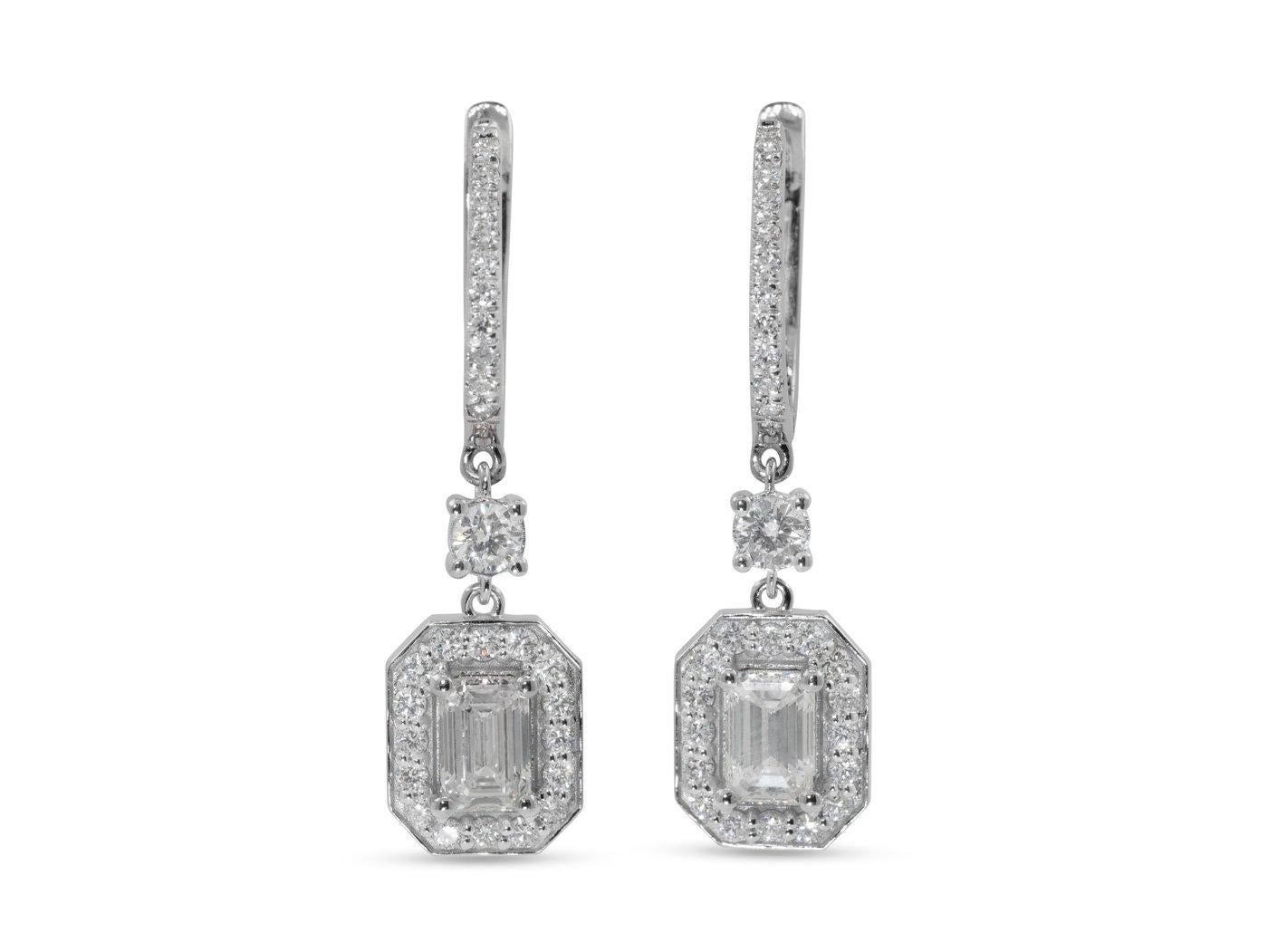Women's Sparkling 18k White gold Dangle Earrings with 1.50 ct Natural Diamond GIA Cert