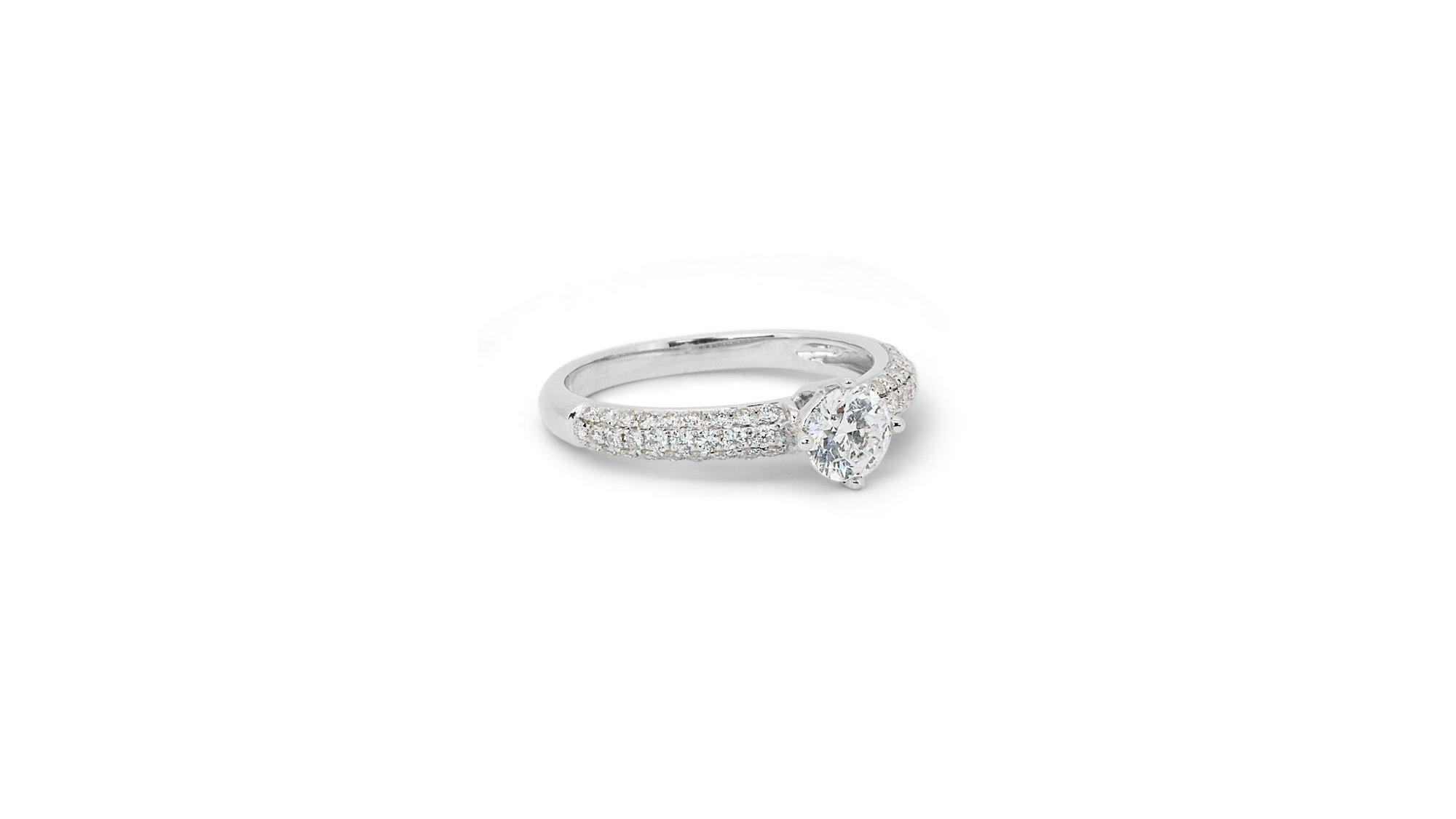 Women's Sparkling 18k White Gold Engagement Ring with 0.90 ct Natural Diamonds IGI Cert