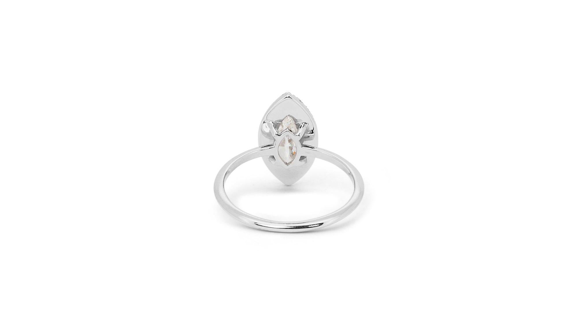 Sparkling 18k White Gold Marquise Ring with 1.09 ct Natural Diamonds AIG Cert 4