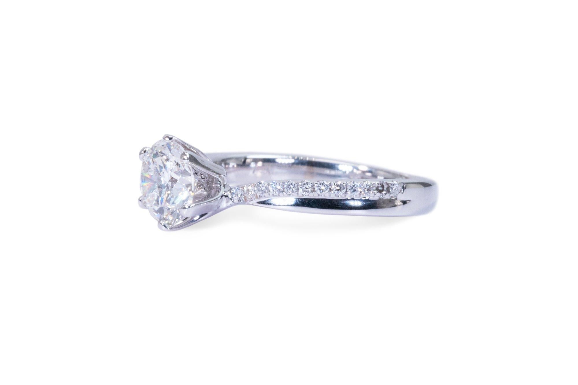 Sparkling 18K White Gold Pave Ring with 0.85 Ct Natural Diamonds-GIA Certificate In New Condition In רמת גן, IL