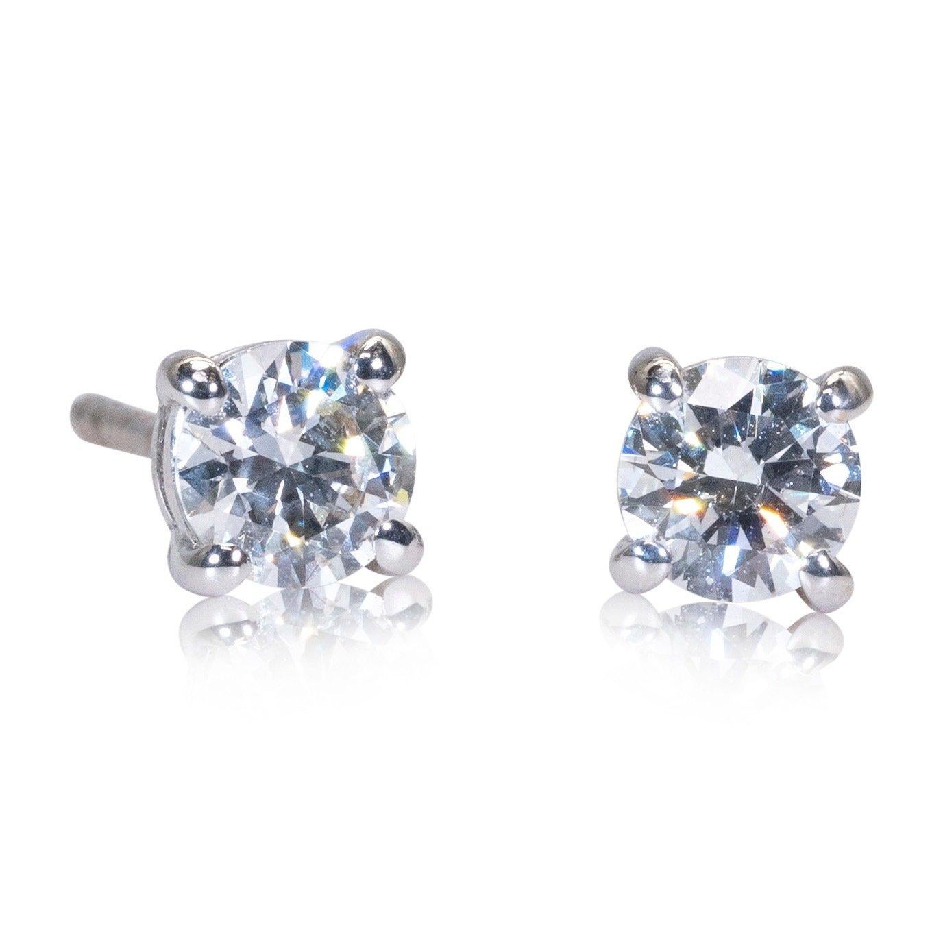 Round Cut Sparkling 18K White Gold Stud Earrings with 0.31 ct Natural Diamonds, GIA Cert For Sale