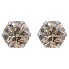 Sparkling 18K White Gold Stud Earrings with 0.50 ct Natural Diamonds