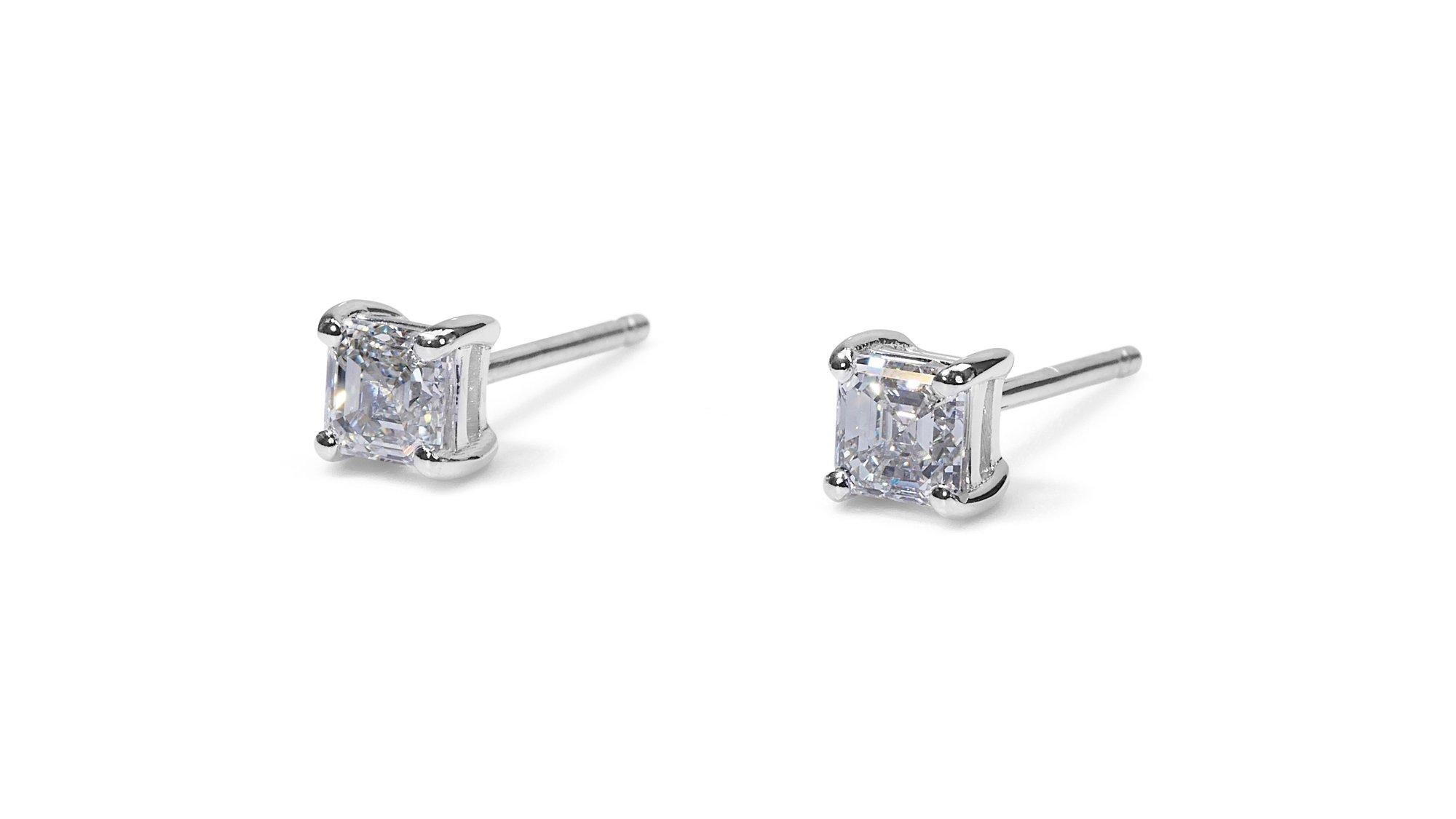Sparkling 18k White gold Stud Earrings with 1.02 ct natural diamonds GIA Cert For Sale 1