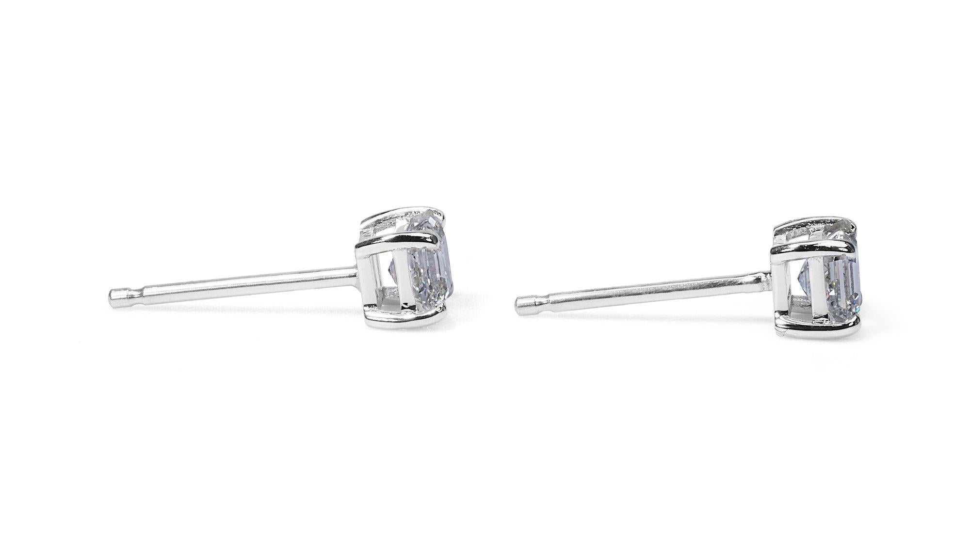 Sparkling 18k White gold Stud Earrings with 1.02 ct natural diamonds GIA Cert For Sale 2