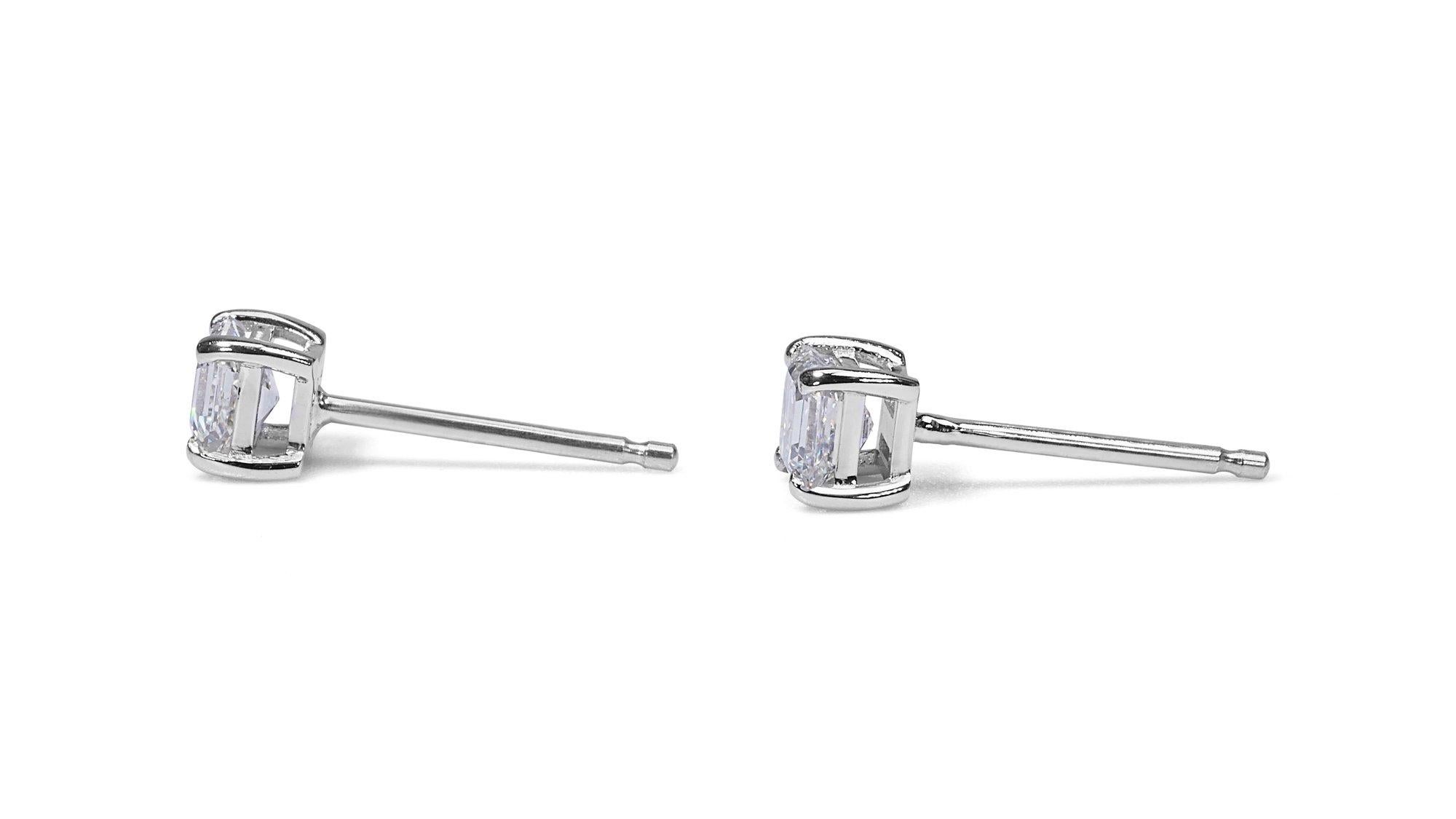 Sparkling 18k White gold Stud Earrings with 1.02 ct natural diamonds GIA Cert For Sale 3