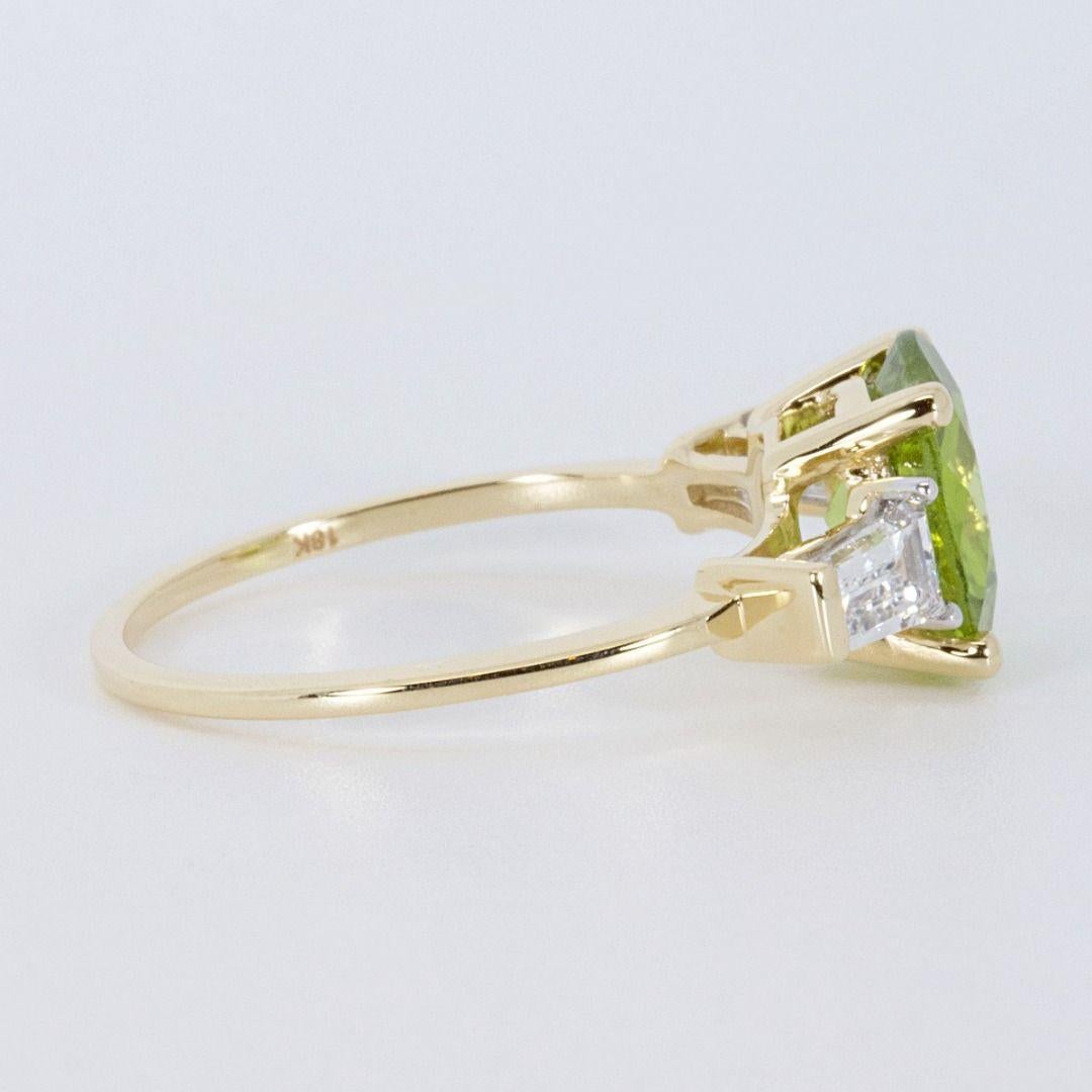 Funkelndes 18k Weißgold mit 2,12 Karat Peridot im Angebot 1