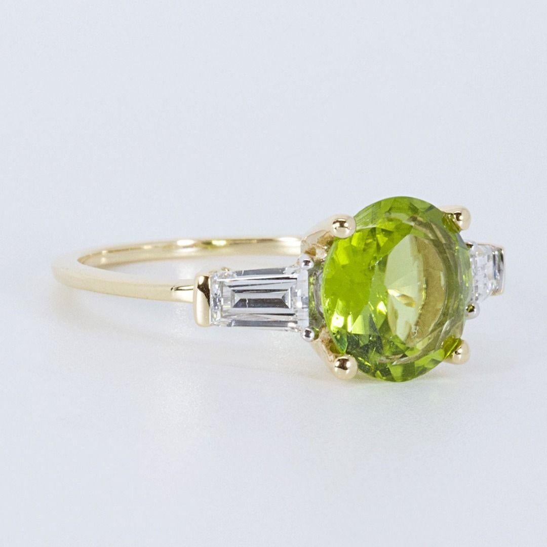 Funkelndes 18k Weißgold mit 2,12 Karat Peridot im Angebot 3