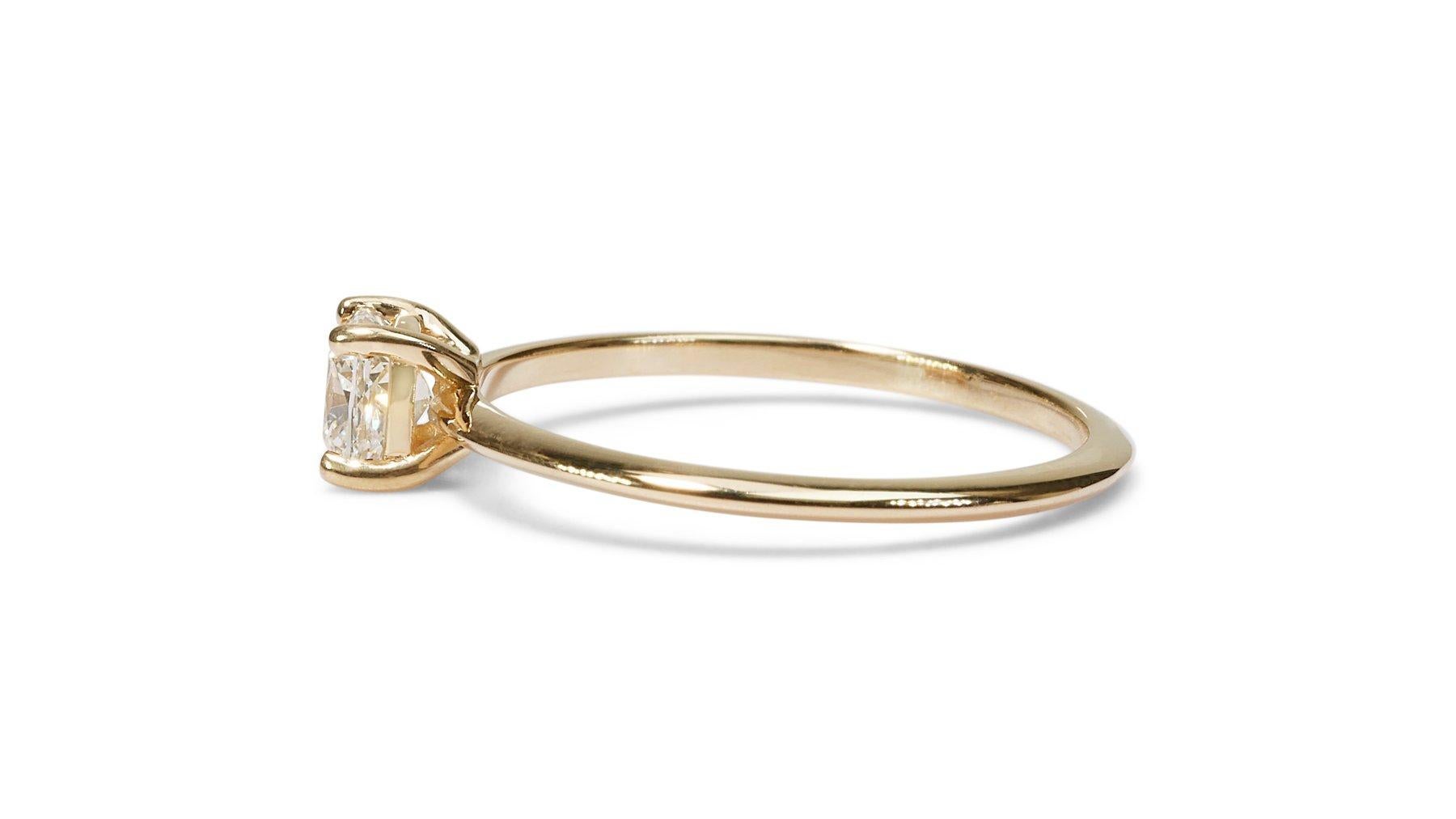 Taille coussin Bague solitaire scintillante en or jaune 18 carats avec diamant taille idéale de 0,90 carat - certificat GIA en vente