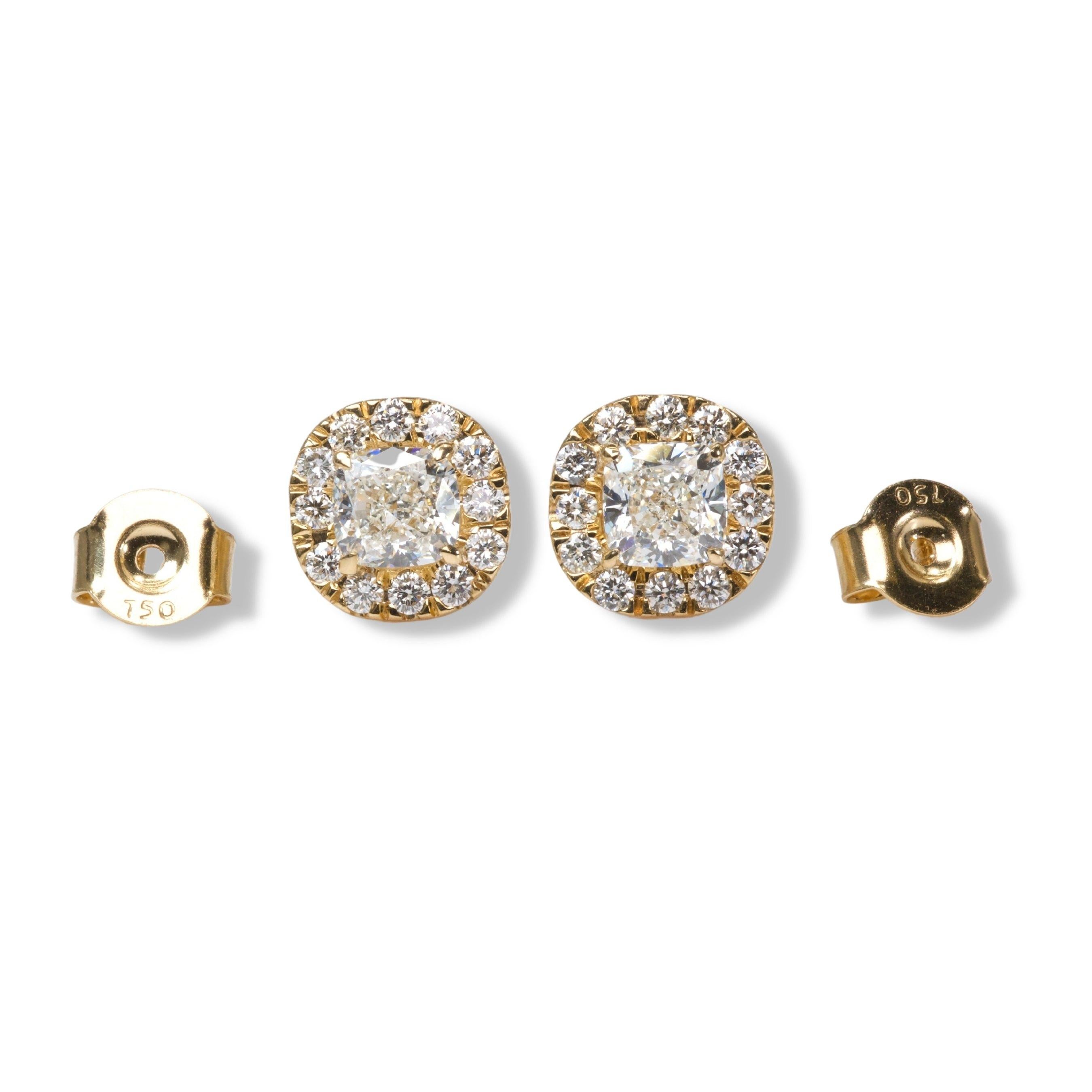 Sparkling 18k Yellow Gold Stud Halo Earrings with 1.40 Diamonds, GIA certificate For Sale 3