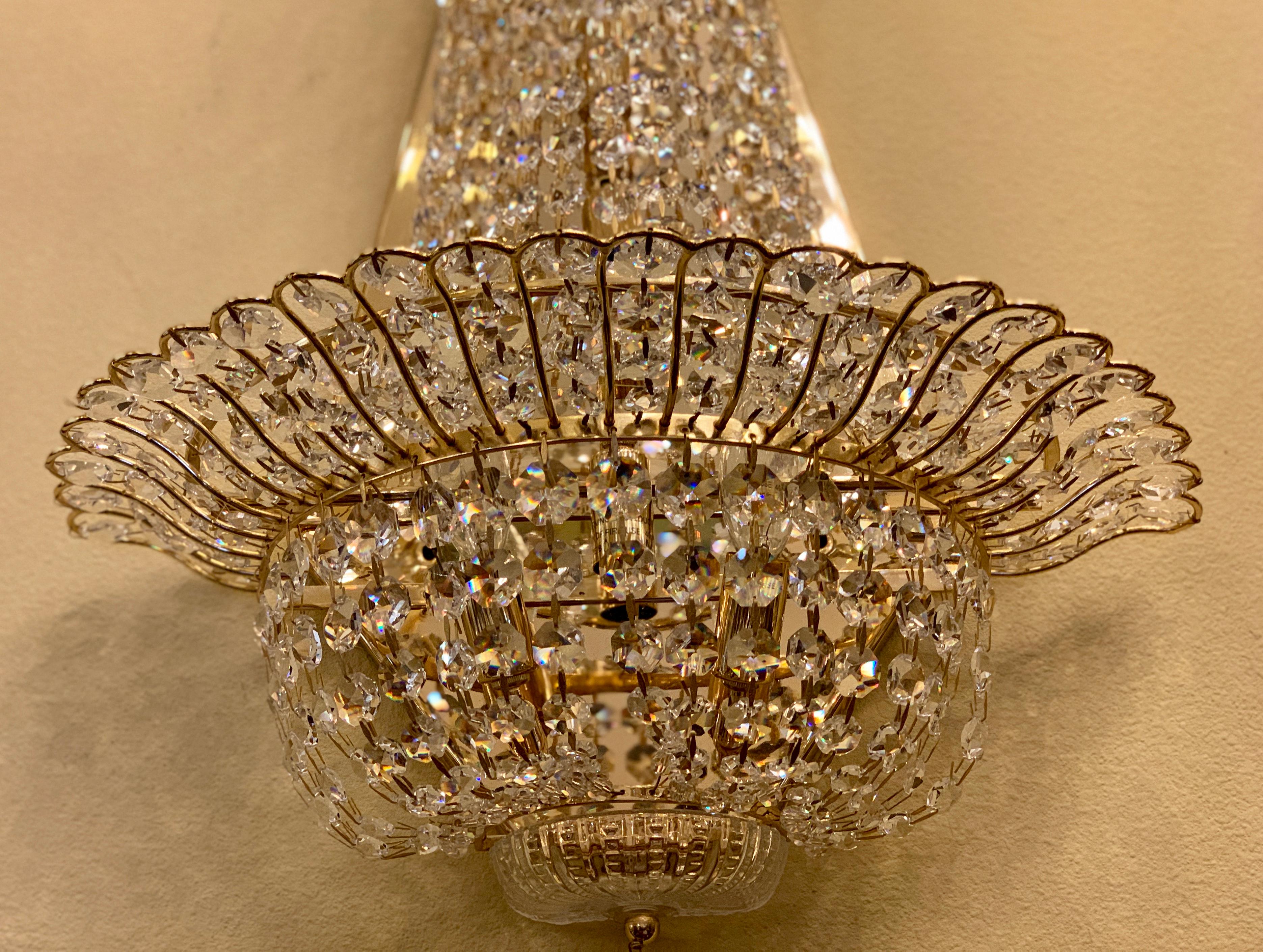 American Sparkling 1980s Art Deco Style Pair of Crystal Gold Metal Basket Light Sconces