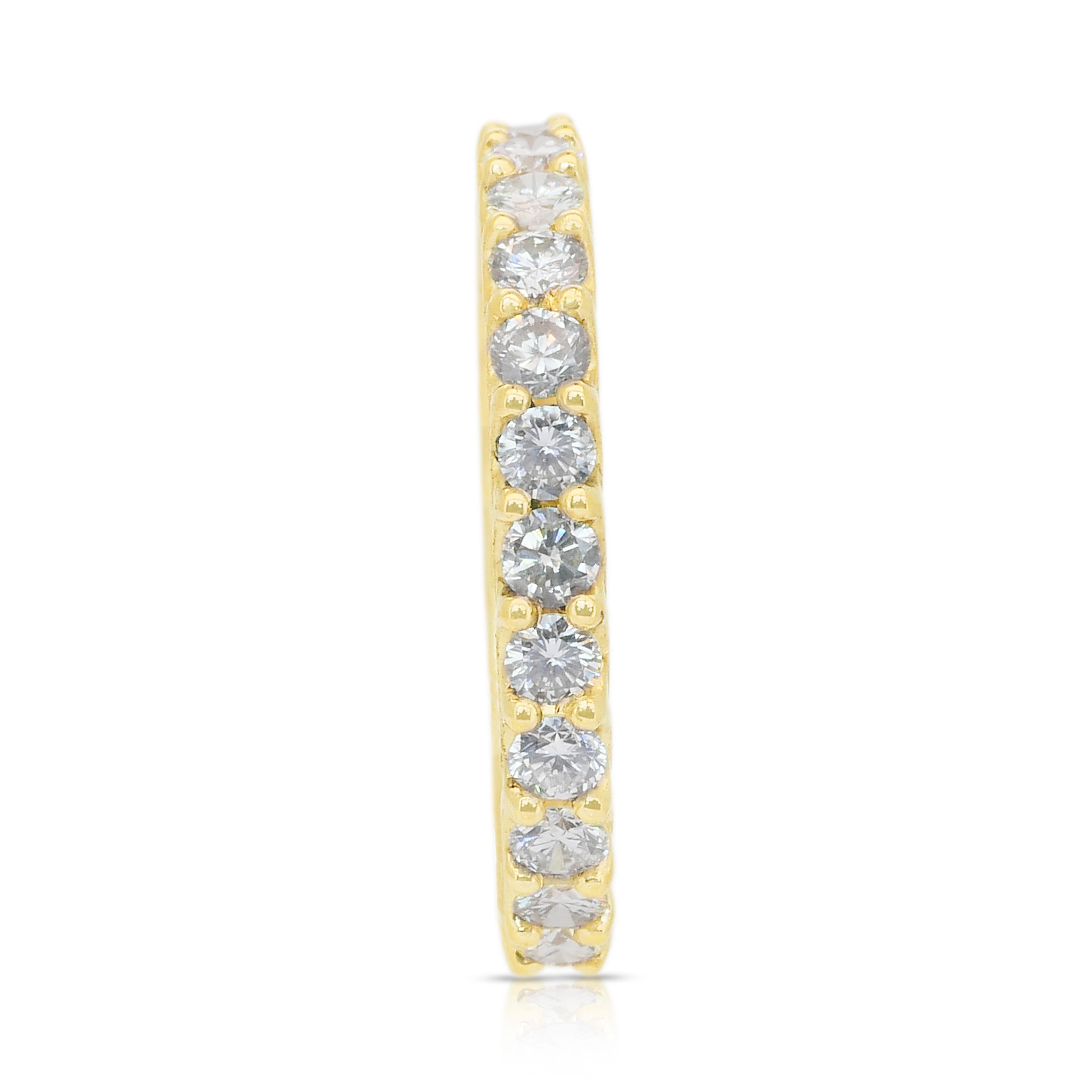 Scintillante anello di eternità con 2,00ct di diamanti in oro giallo 18k - certificato IGI in vendita 1