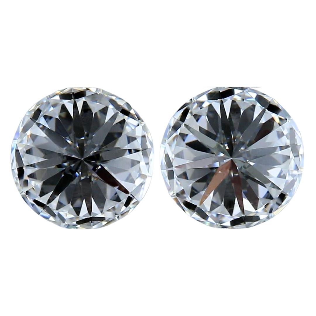 Paire de diamants taille idéale de 2,02 carats, certifiés GIA en vente 1
