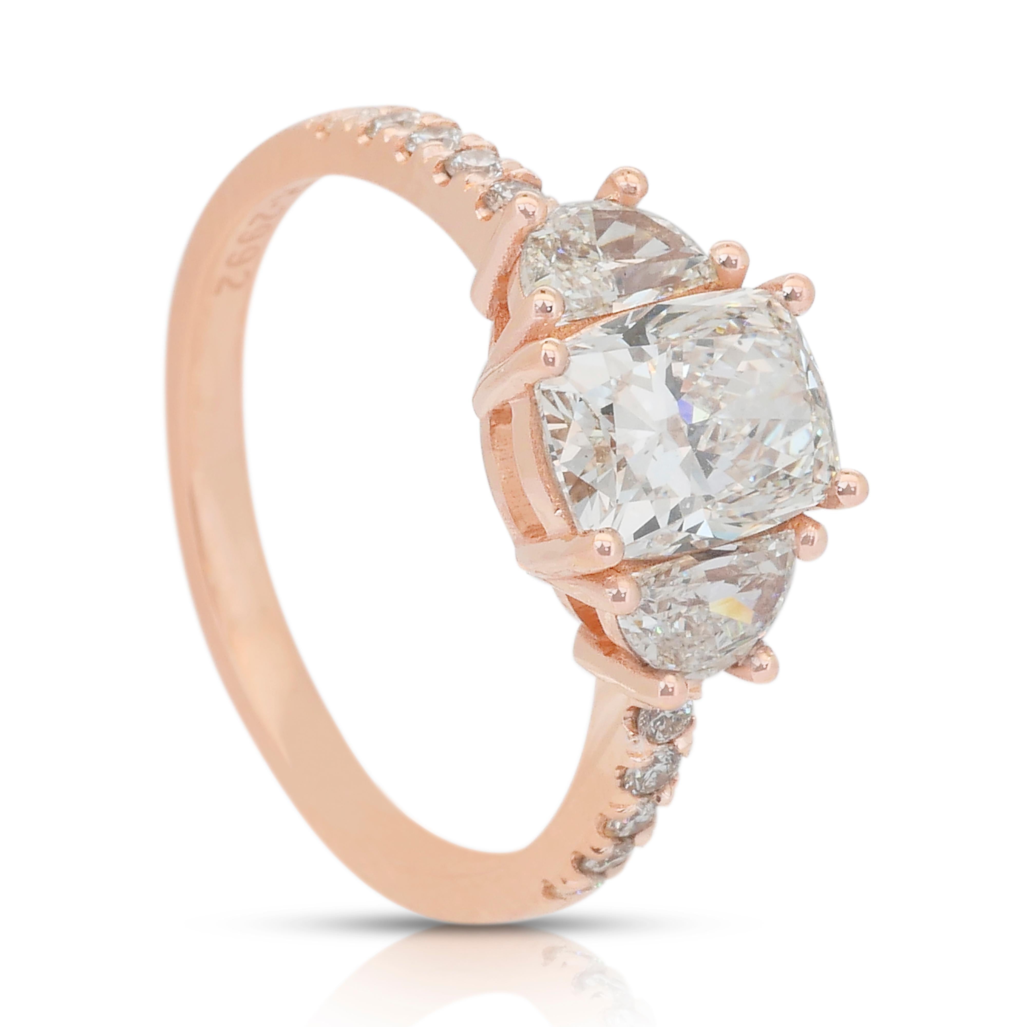 Scintillante anello con 3 pietre e 2,16 carati di diamanti in oro rosa 18 carati - Certificato IGI in vendita 2