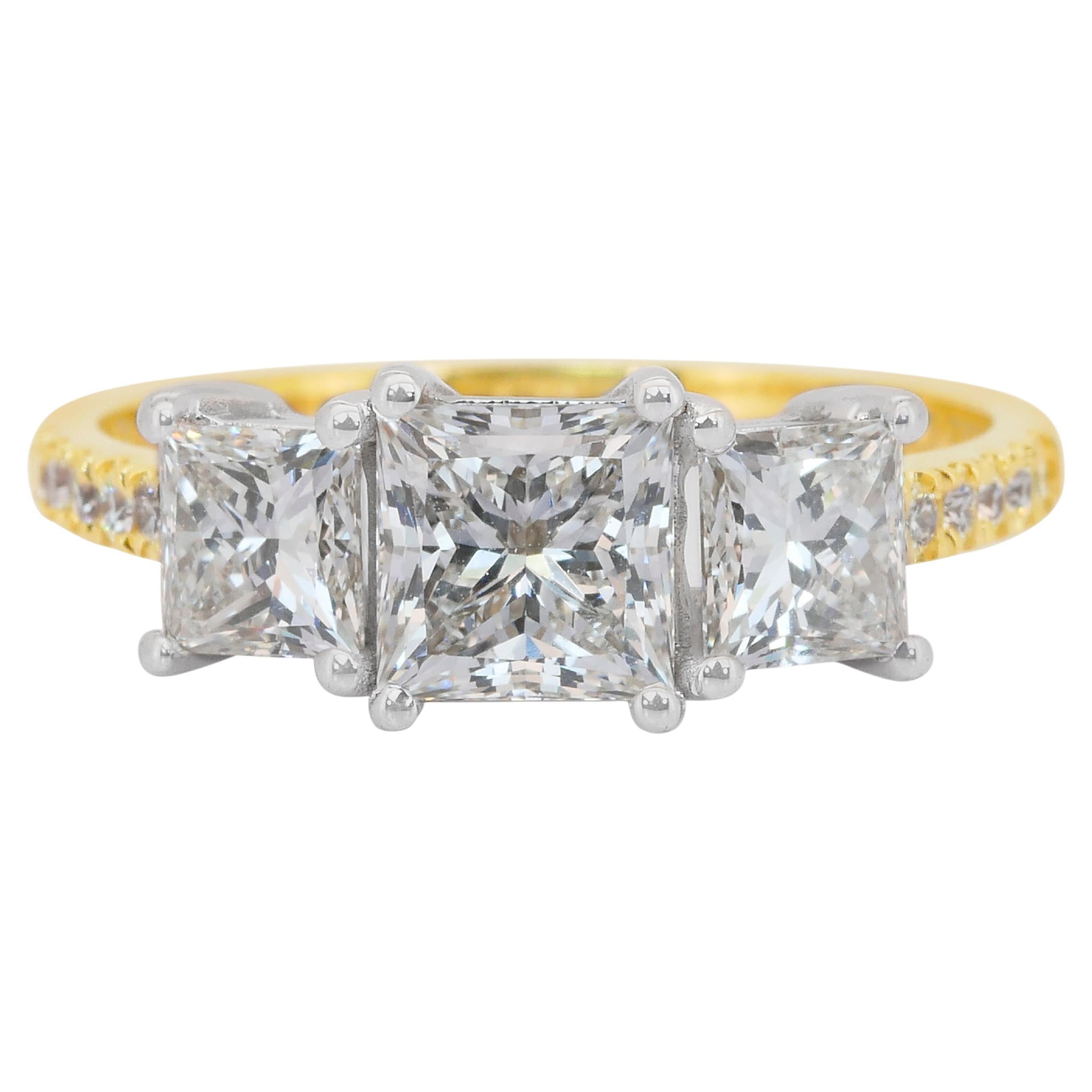 Whiting, anello con 3 pietre e 2,16 carati di diamanti in oro bianco e giallo 18 ct.