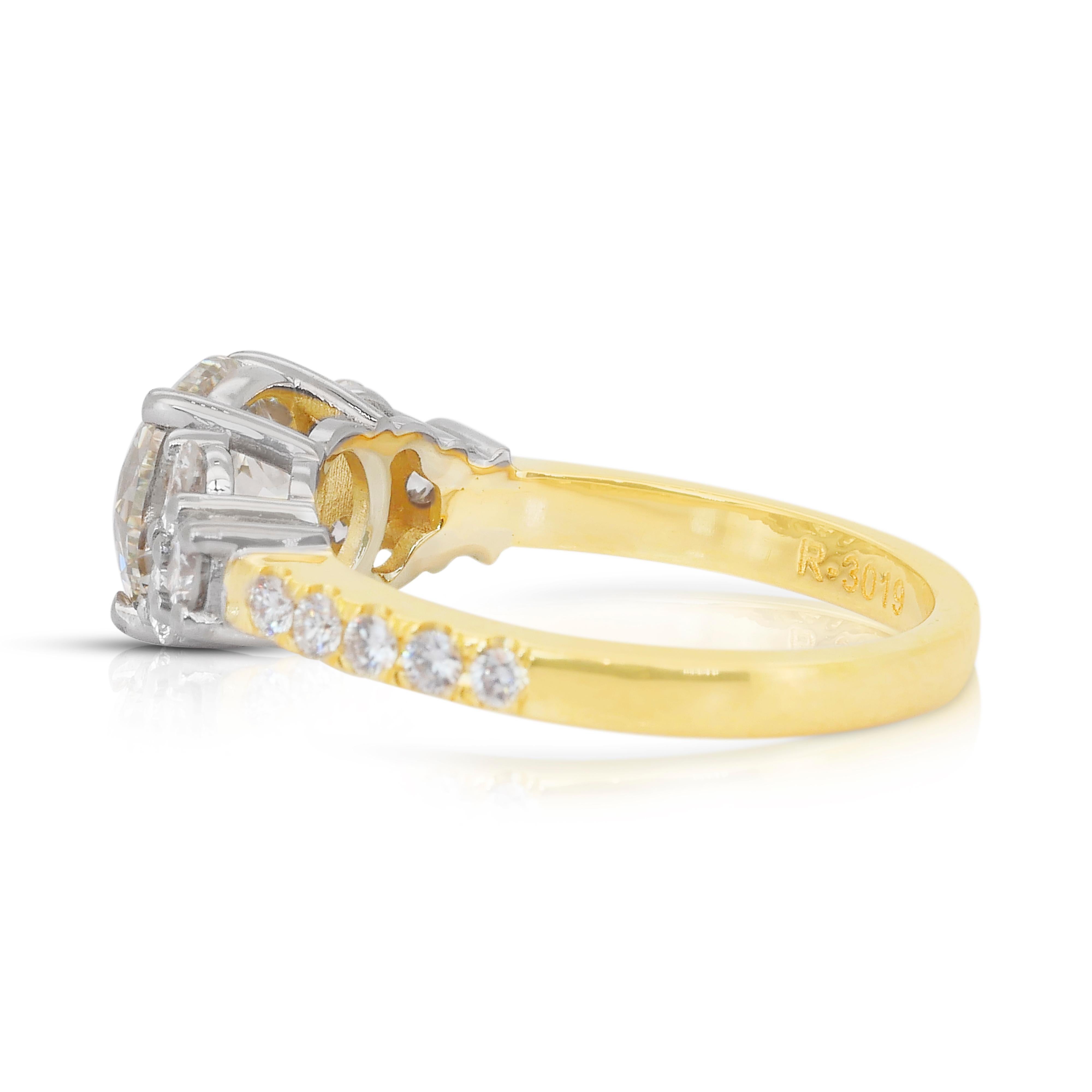 Anello con 2,72 carati di diamanti in oro giallo e bianco 18k - Certificato IGI in vendita 1