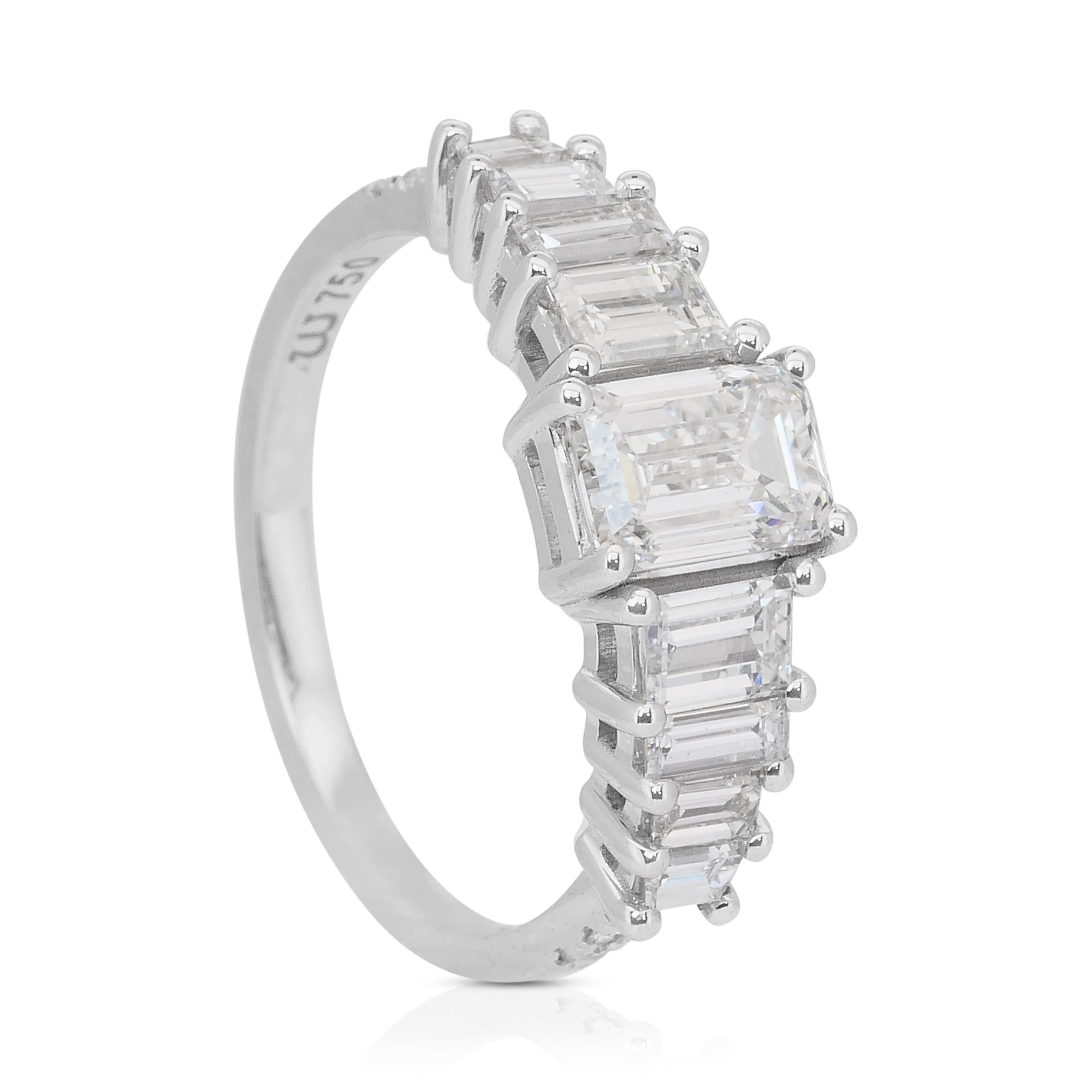 Sparkling 2.90ct Diamonds Pave Ring in 18k White Gold - IGI Certified 3