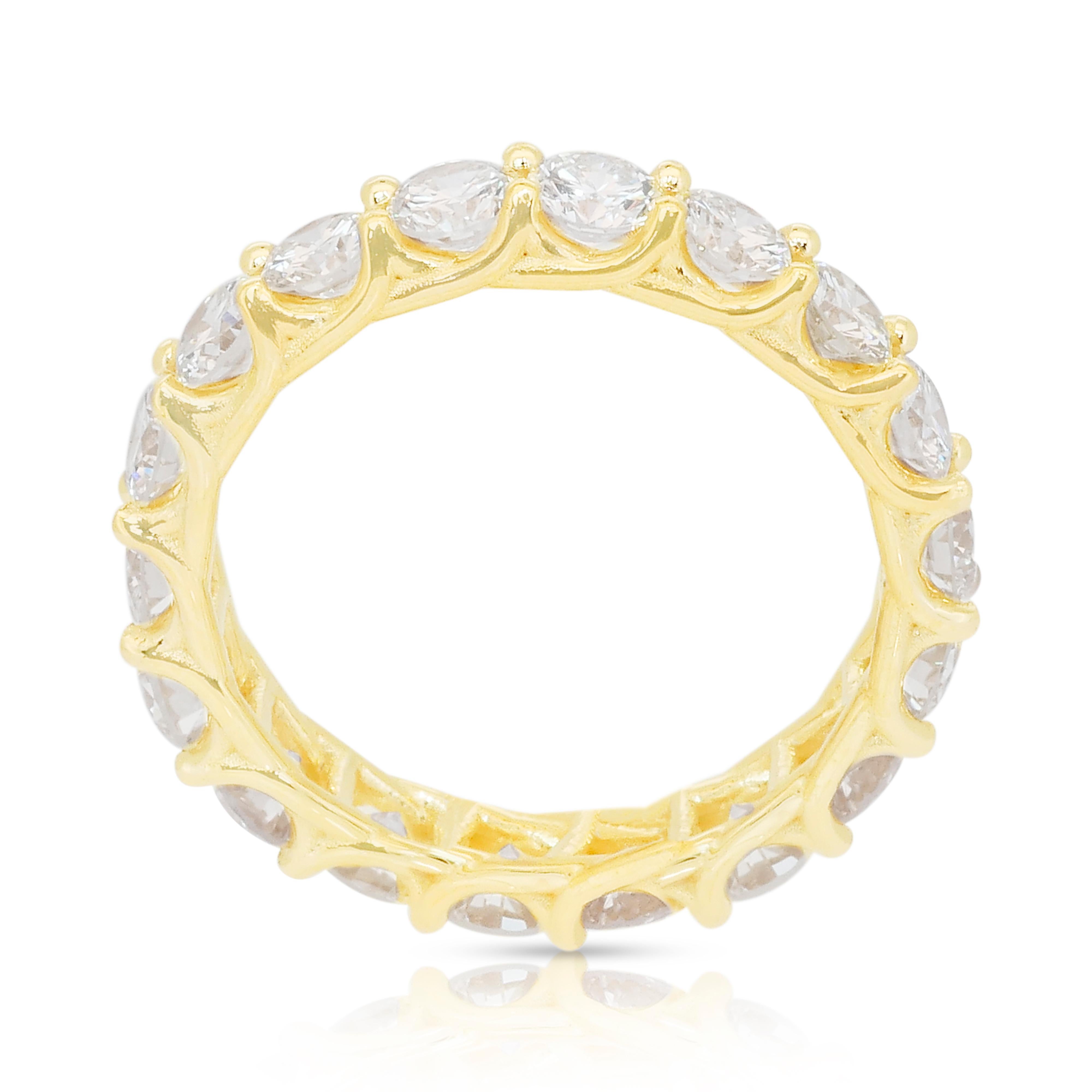Funkelnder 3,01ct Diamanten Ewigkeitsring in 18k Gelbgold - IGI zertifiziert im Angebot 3