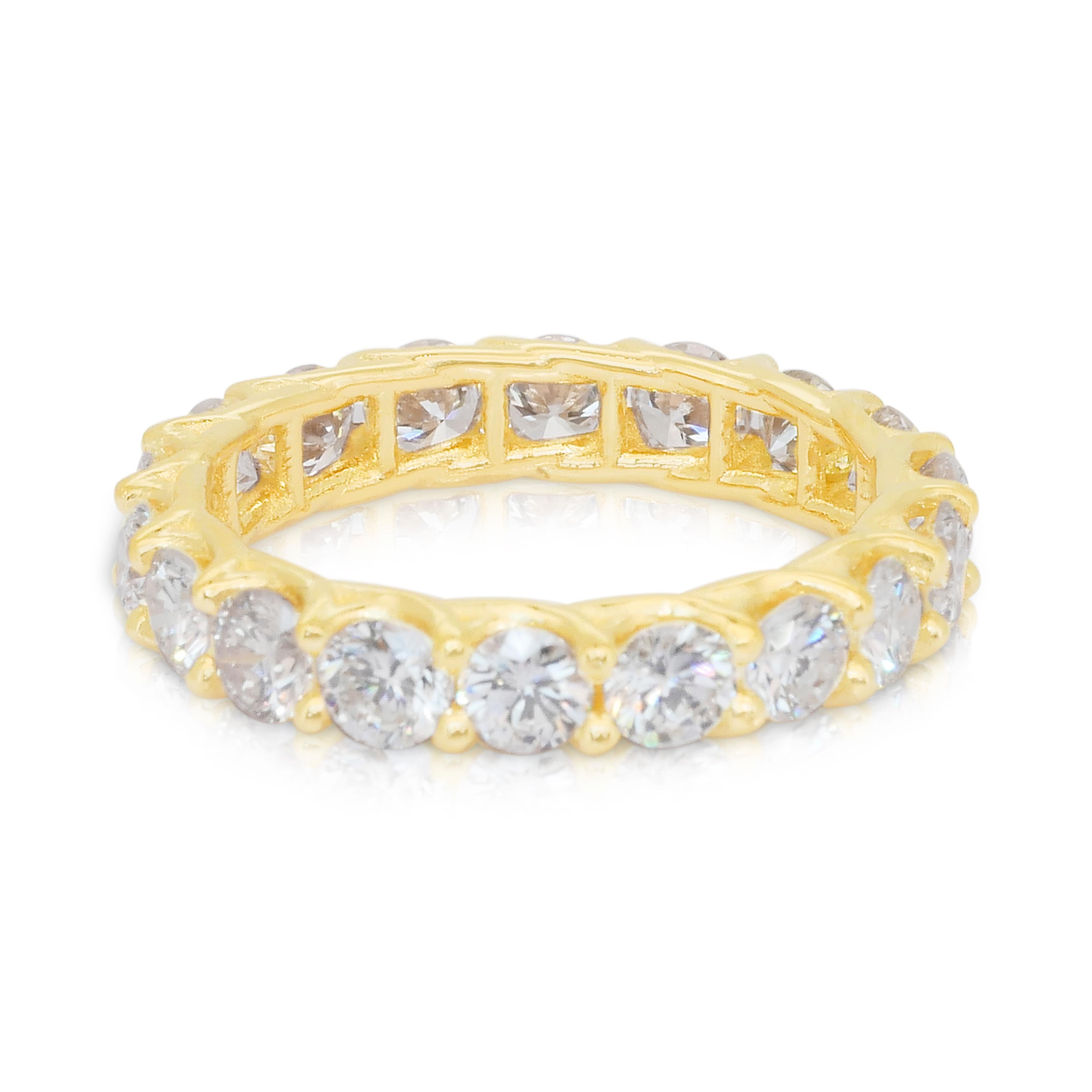 Funkelnder 3,01ct Diamanten Ewigkeitsring in 18k Gelbgold - IGI zertifiziert im Angebot 4