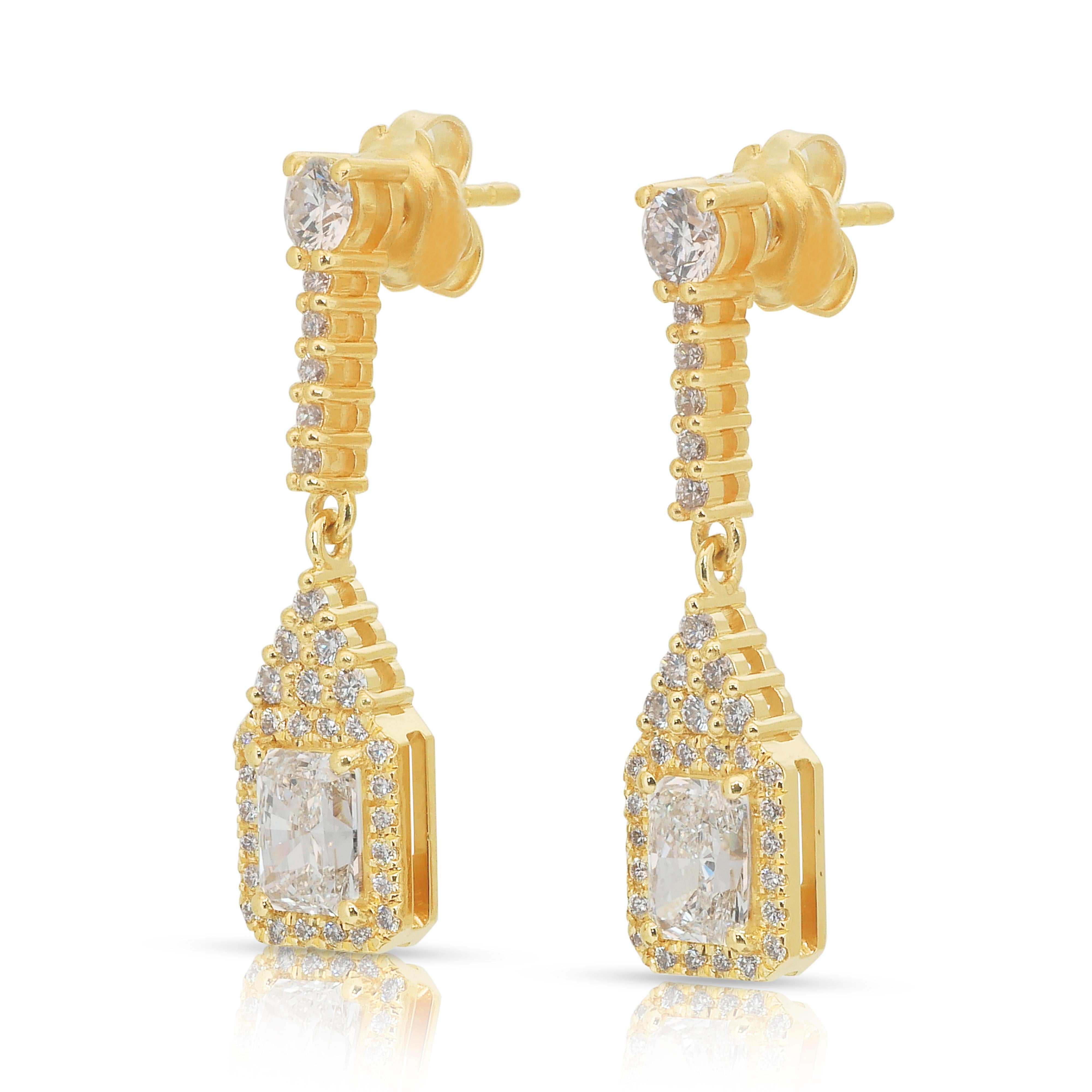 De las mujeres Pendientes de gota de diamantes brillantes de 3,05 ct en oro amarillo de 18k - Certificado IGI en venta