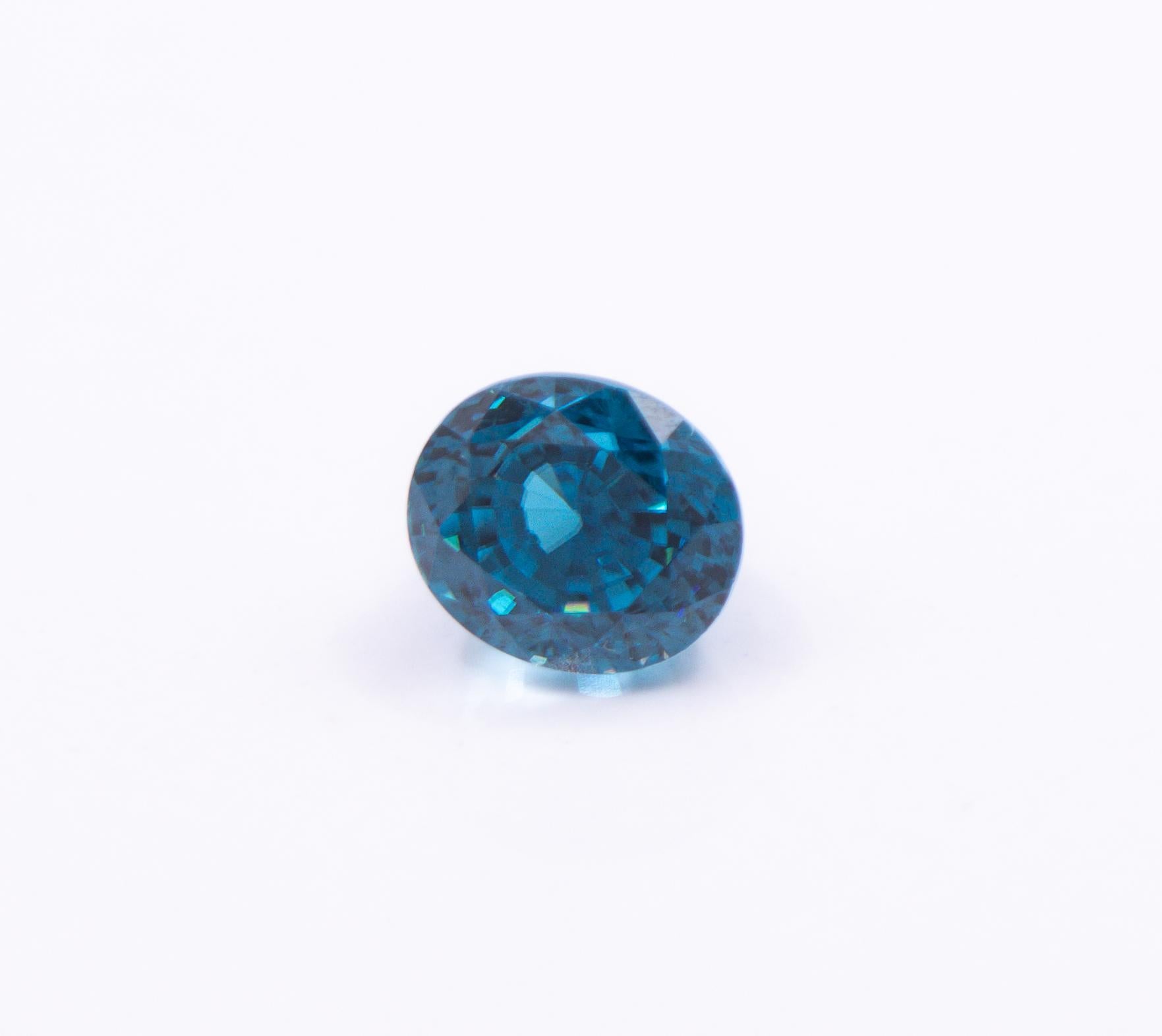 Sparkling 4.13 Carat Blue Zircon Gemstone  Oval 8x7mm In New Condition For Sale In Columbus, OH