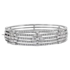 Sparkling Armreif aus 18 Karat Weißgold mit 4,55 Karat Diamanten - IGI-zertifiziert