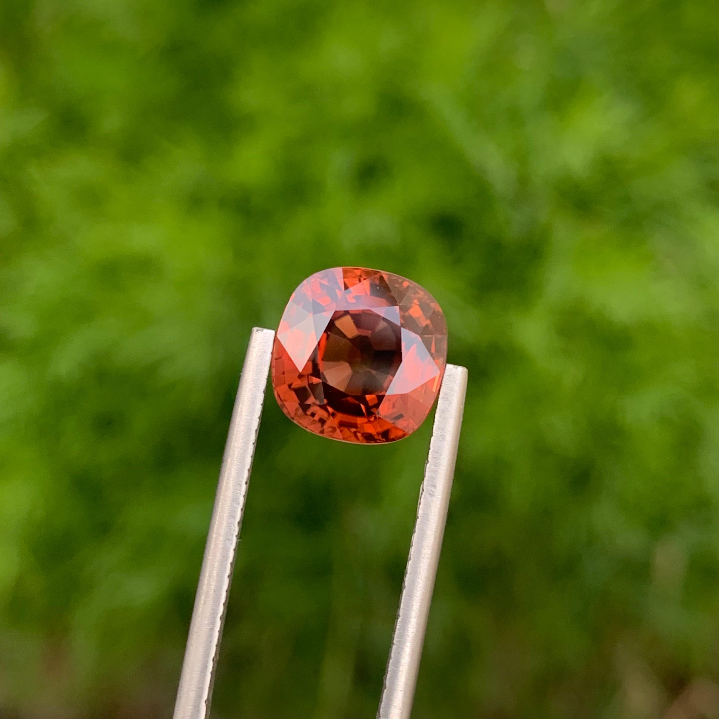 Women's or Men's Sparkling 7.10 Carats Natural Brown Orange Loose Zircon Ring Gem From Cambodia For Sale