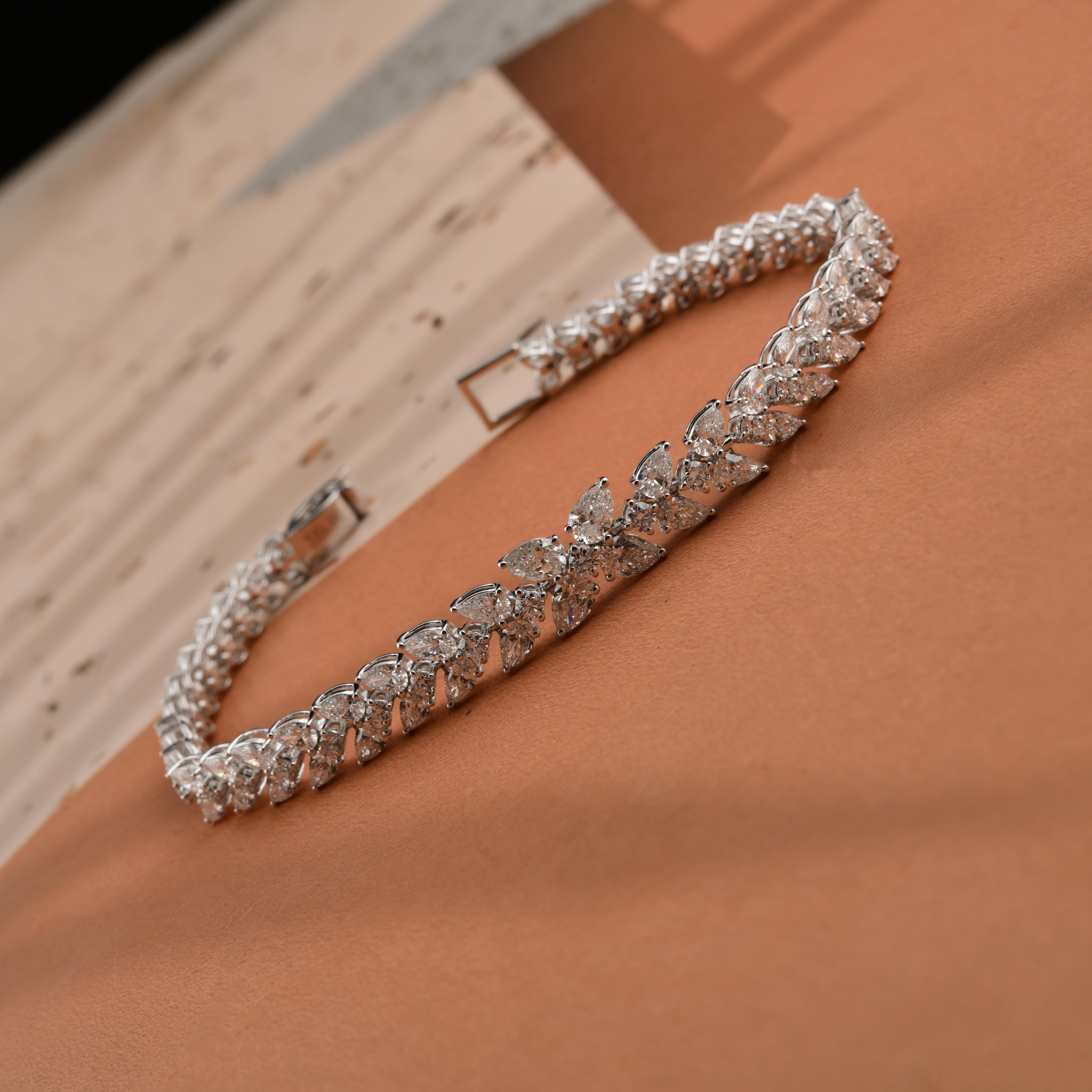 Funkelnde 7,28 Karat SI Reinheit HI Farbe Diamant Armband 18k Weißgold im Zustand „Neu“ im Angebot in Diera, Dubai