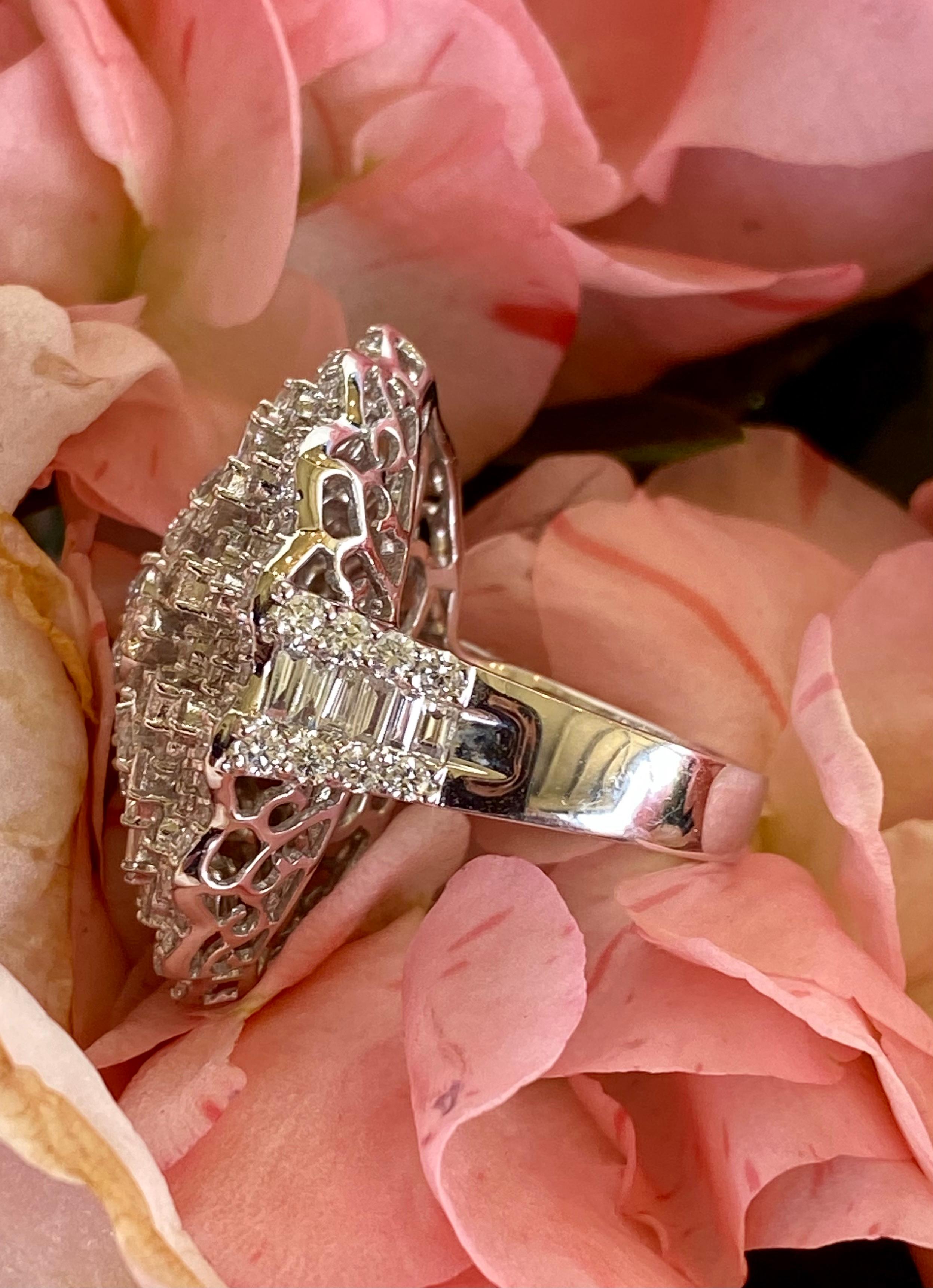 Women's Sparkling 9 Carat Diamond Large Medallion Shaped 18K White Gold Cocktail Ring