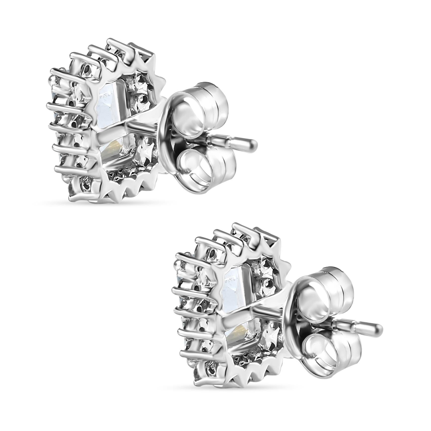 Sparkling Aquamarine Diamond Halo Stud Earrings Gift for Her in 14k White Gold In New Condition For Sale In New York, NY