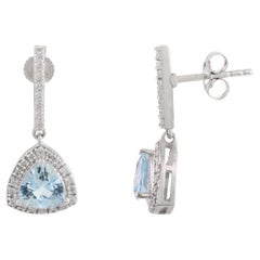 Pendientes colgantes brillantes de aguamarina y diamantes para ella en oro blanco de 18 quilates