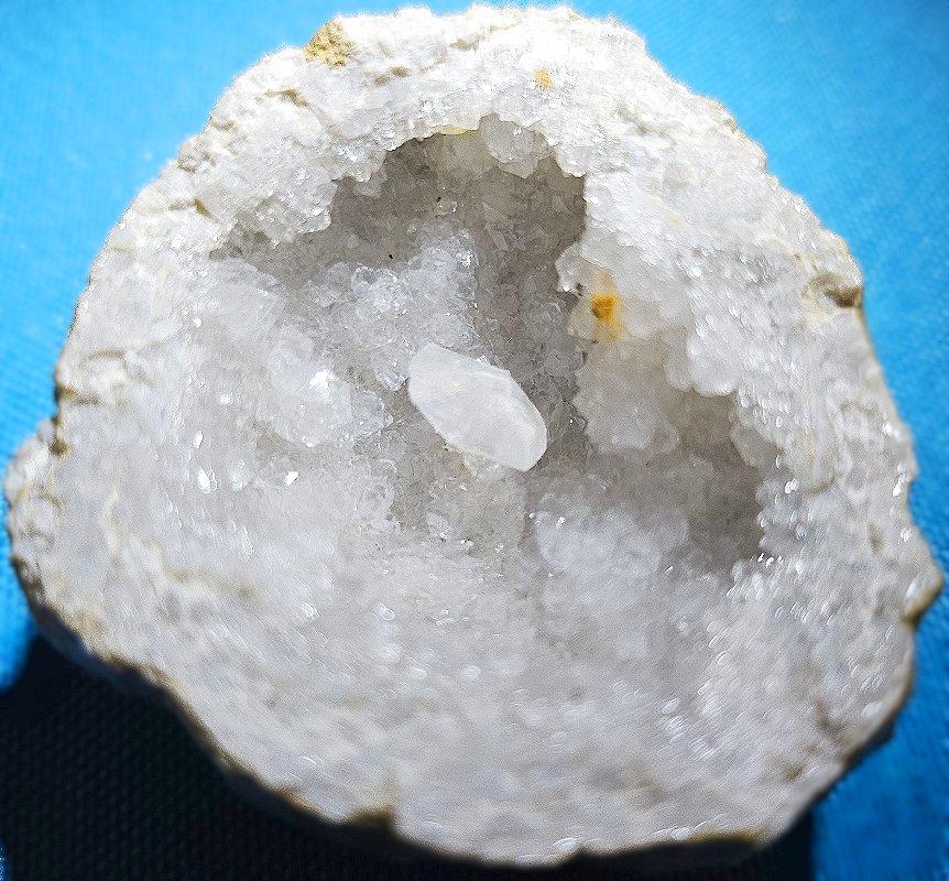 Sconosciuto Geode di cristallo naturale con druzy e cristallo centrale focale - CHIUSURA DELLA VENDITA in vendita