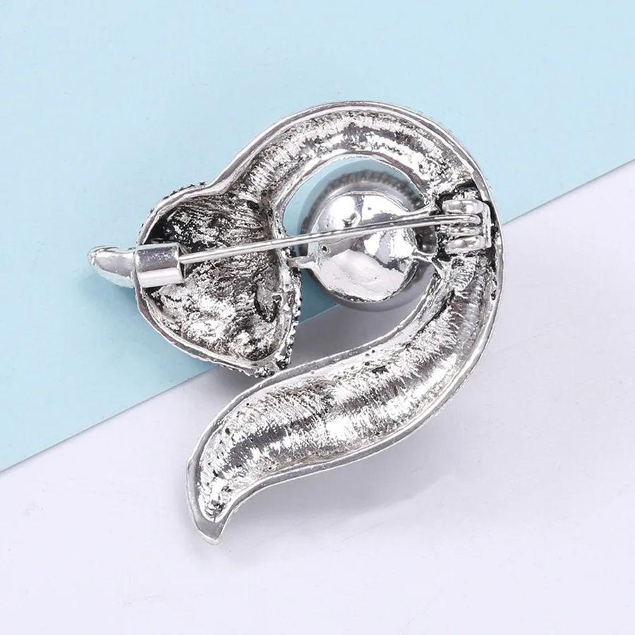 da uomo o donna Volpe d'argento con cristallo scintillante che avvolge una spilla di perle finte in vendita