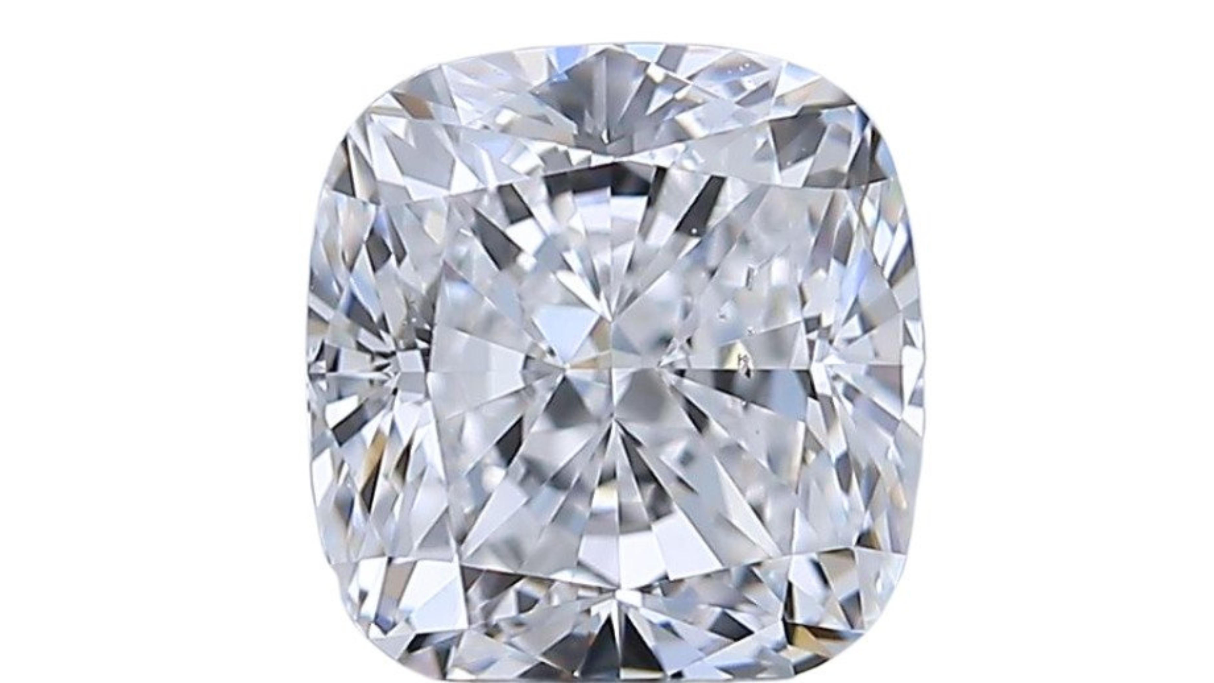 Women's Sparkling Cushion Modified Brilliant Cut Natural Diamond in a 1.01 Carat For Sale