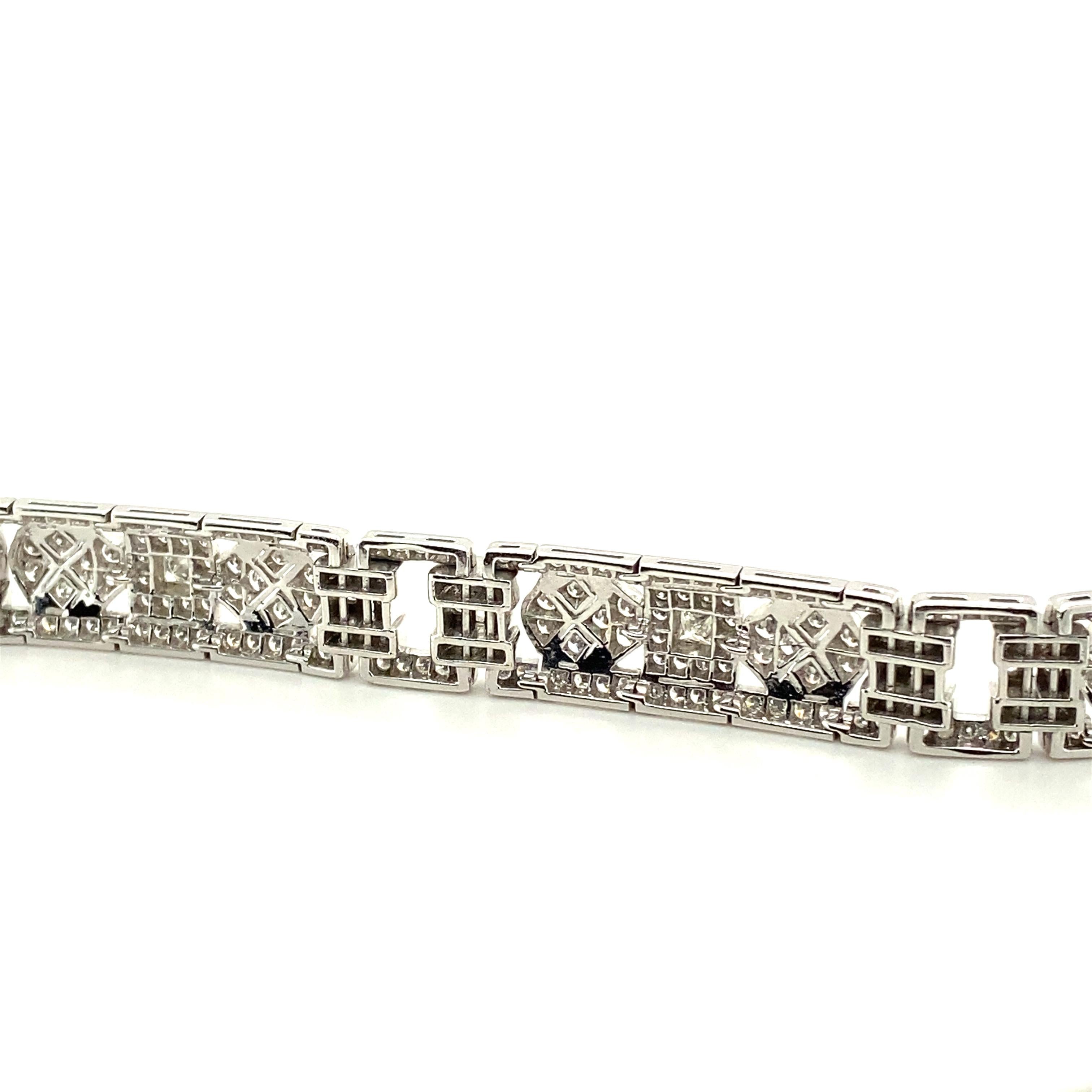 Sparkling Diamond Bracelet in 18K White Gold For Sale 8