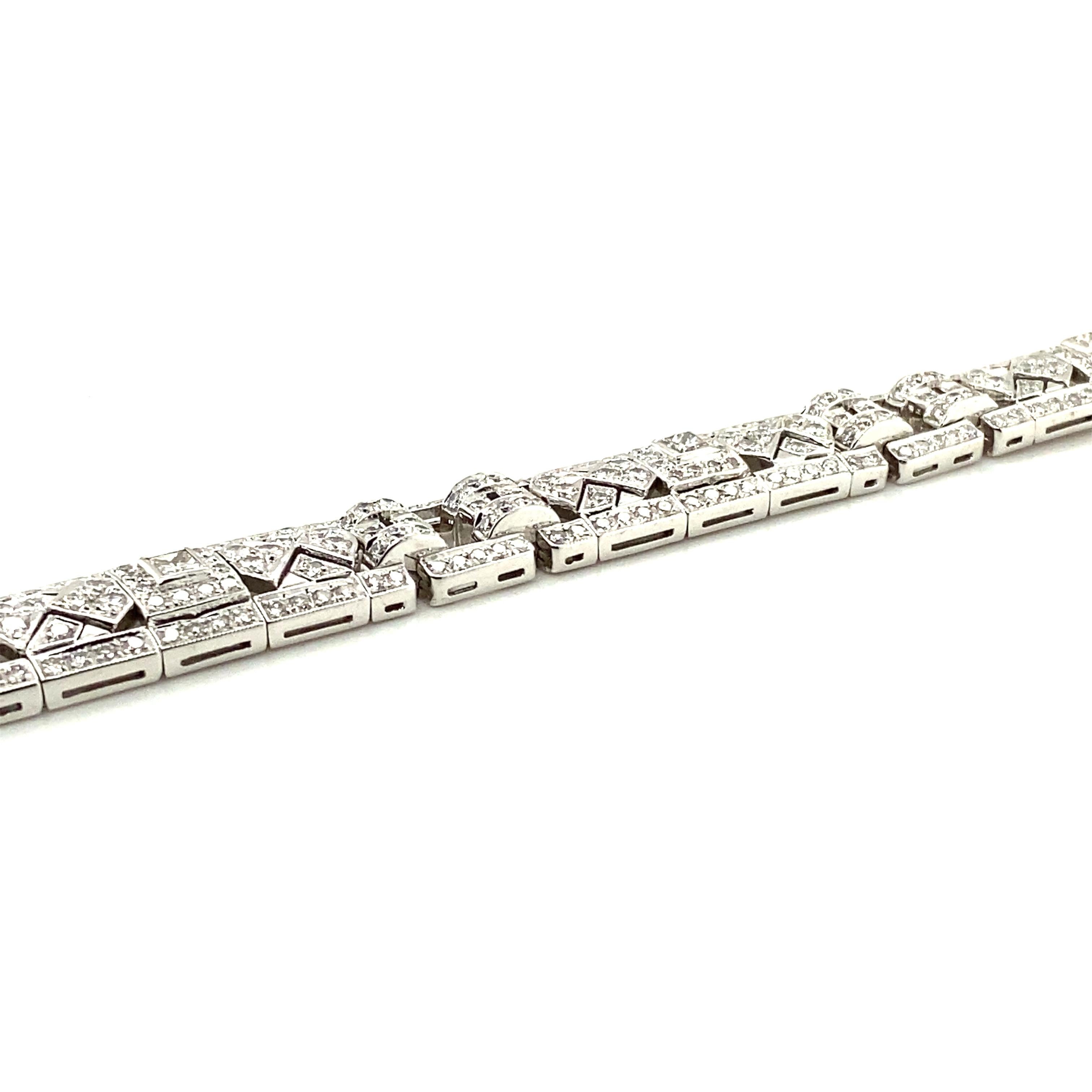 Sparkling Diamond Bracelet in 18K White Gold For Sale 3