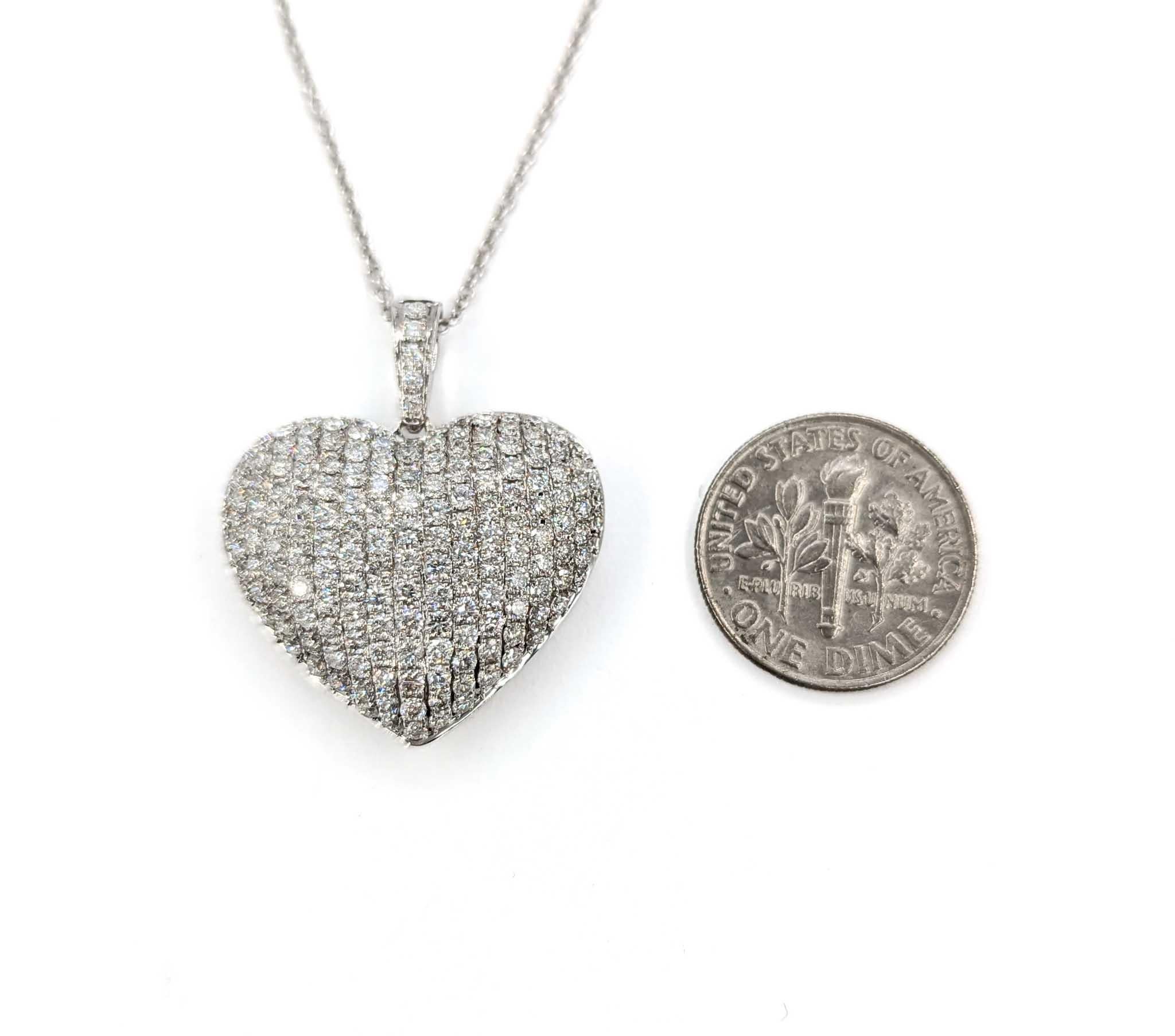 Ciondolo a forma di cuore con diamanti scintillanti in oro bianco 18 carati in vendita 5