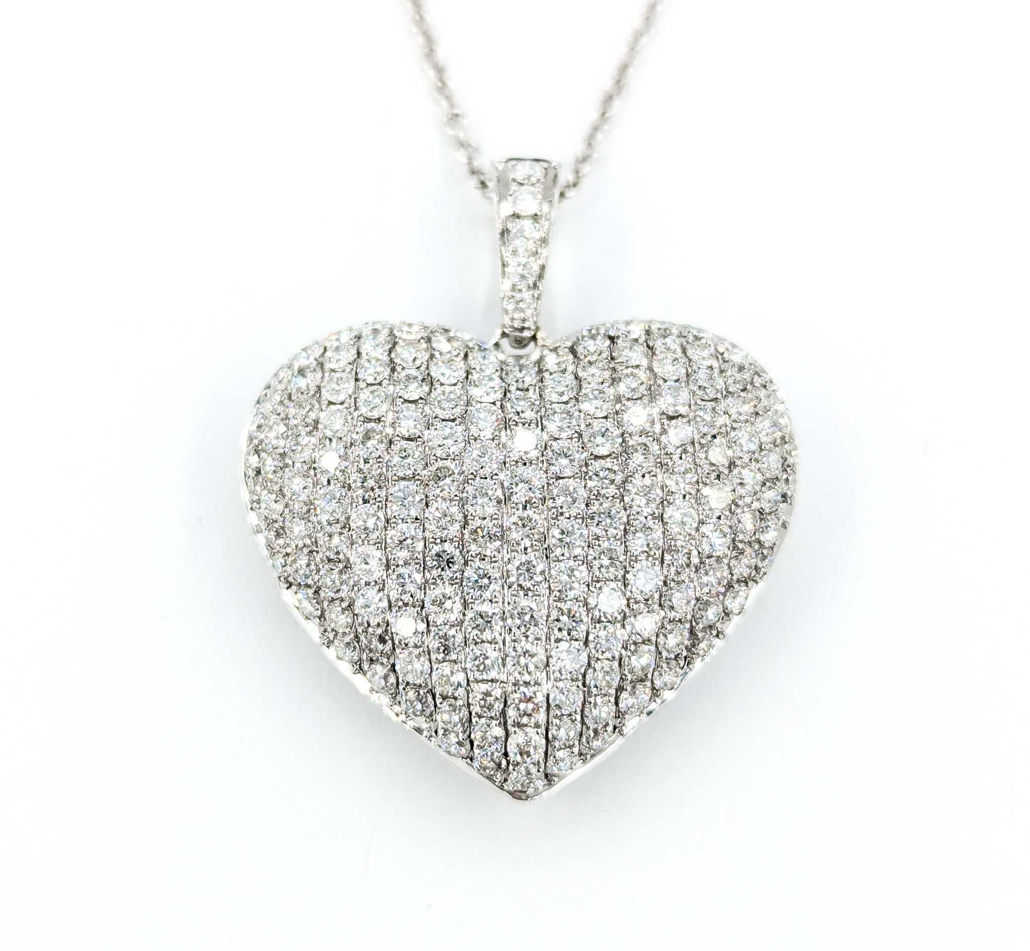 Ciondolo a forma di cuore con diamanti scintillanti in oro bianco 18 carati in vendita 6