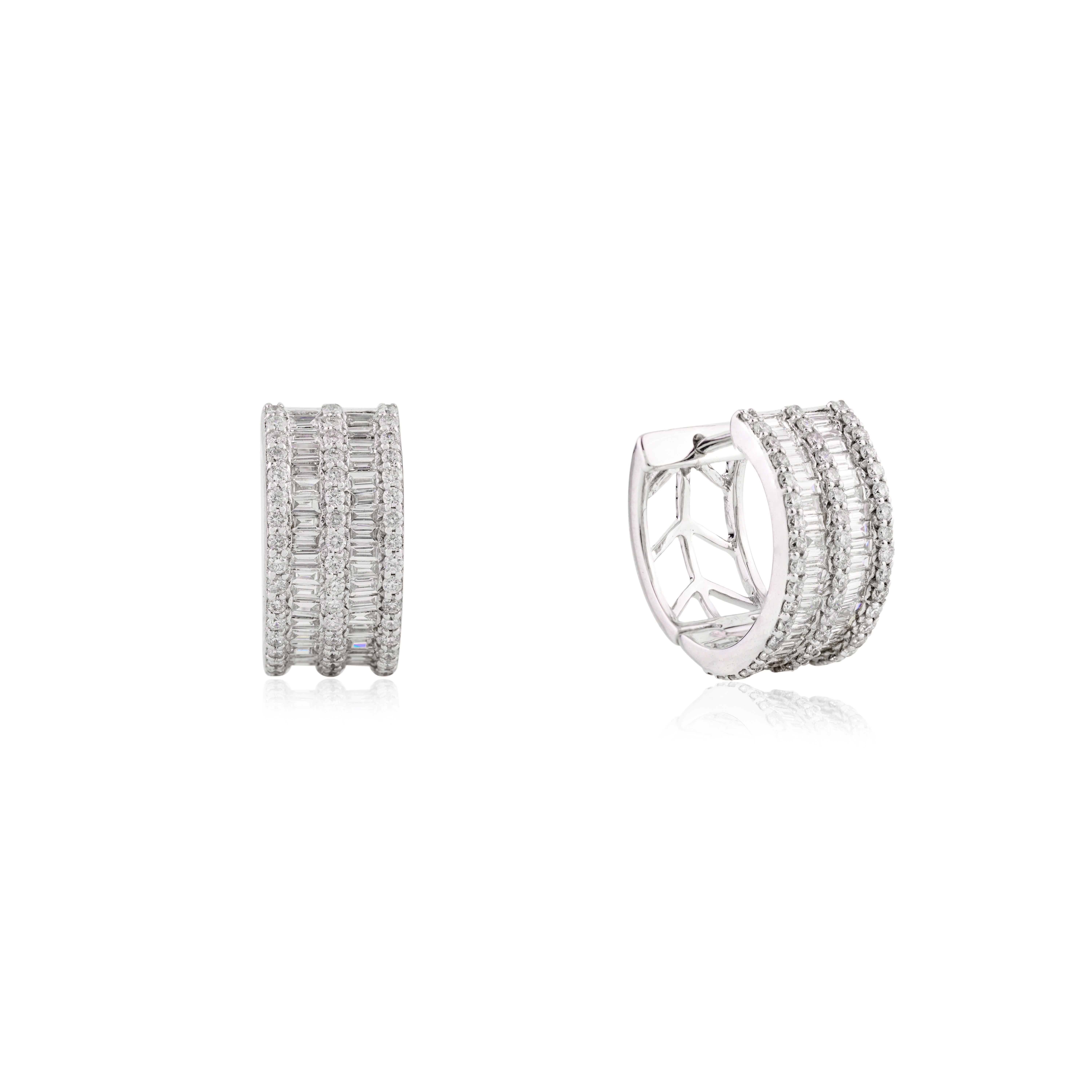 Scintillanti orecchini a cerchio con diamante per matrimonio in oro bianco 14 carati In condizioni Nuovo in vendita a New York, NY