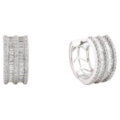 Créoles Huggie larges pour mariage en or blanc 14 carats et diamants étincelants