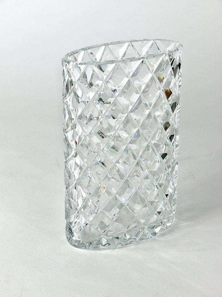 Sparkling Facetted Crystal Glass Vase by Claus Josef Riedel, Austria, 1970s For Sale 8
