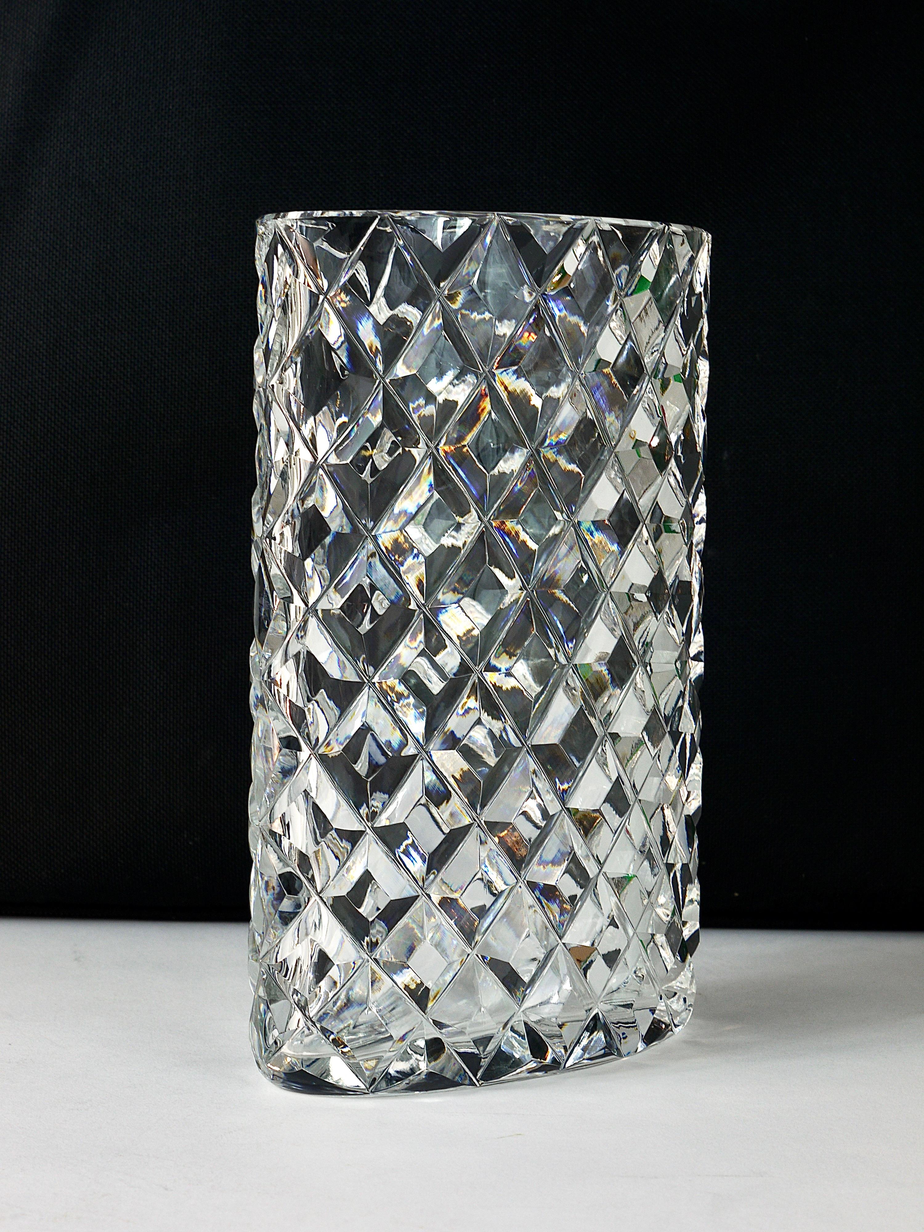 Sparkling Facetted Crystal Glass Vase by Claus Josef Riedel, Austria, 1970s For Sale 12