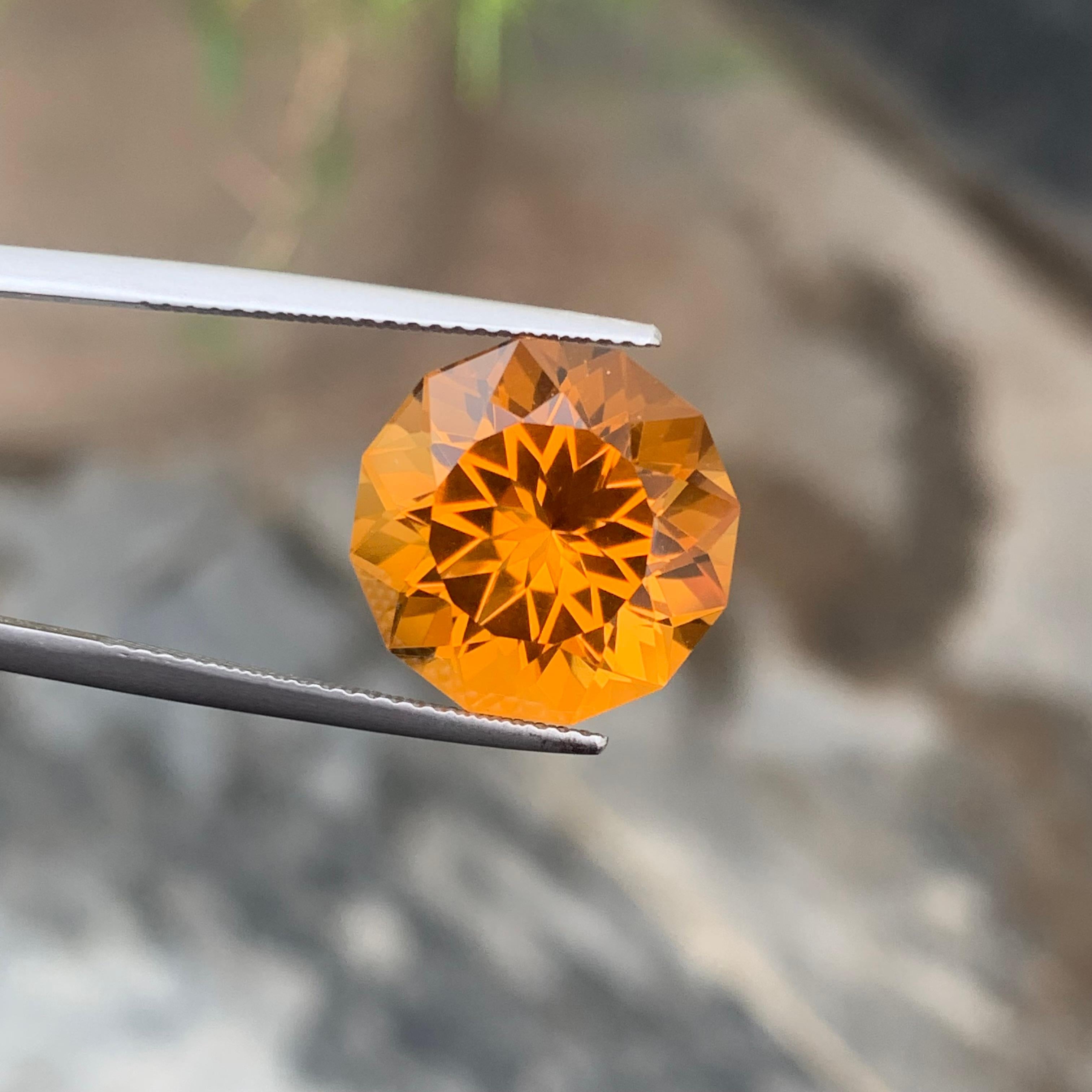Sparkling Genuine 10.55 Carat Flower Cut Loose Madeira Citrine Gemstone In New Condition For Sale In Peshawar, PK