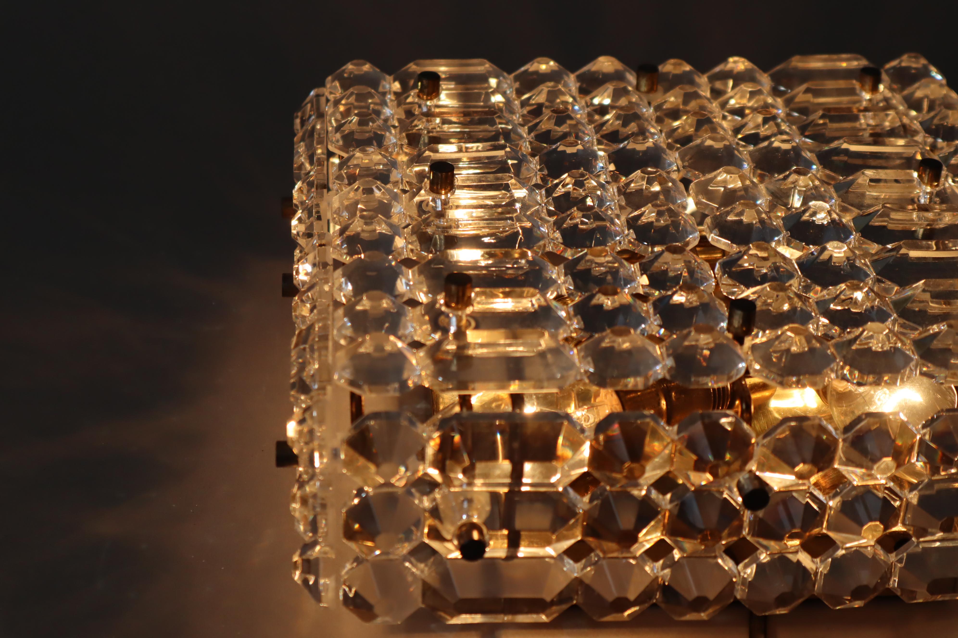Plaqué or Cristal de plomb Kinkeldey étincelant et doré  Encastré de fenêtre , Allemagne 1970 en vente