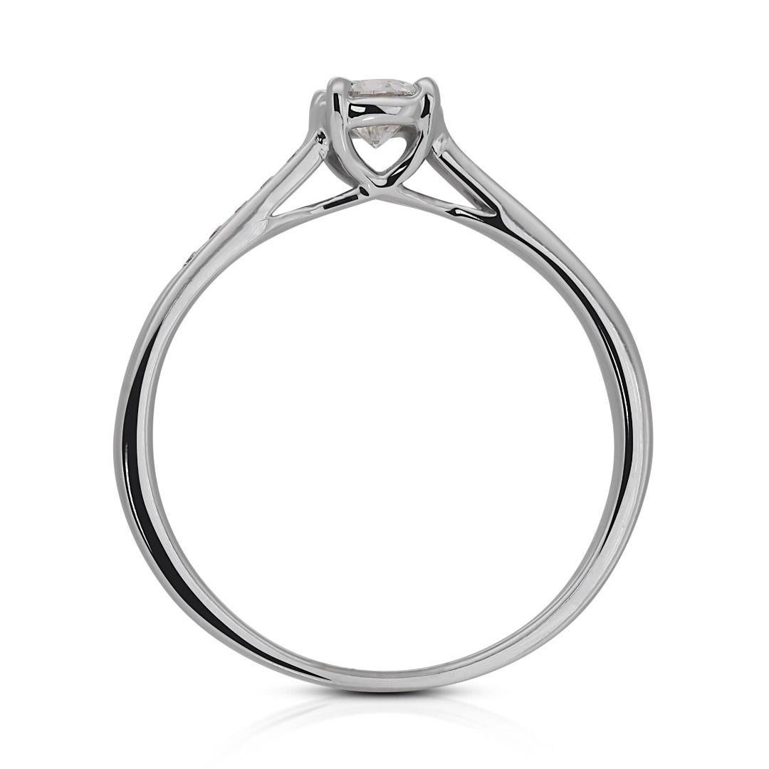 Sparkling Halo Ring in 14k White Gold For Sale 1