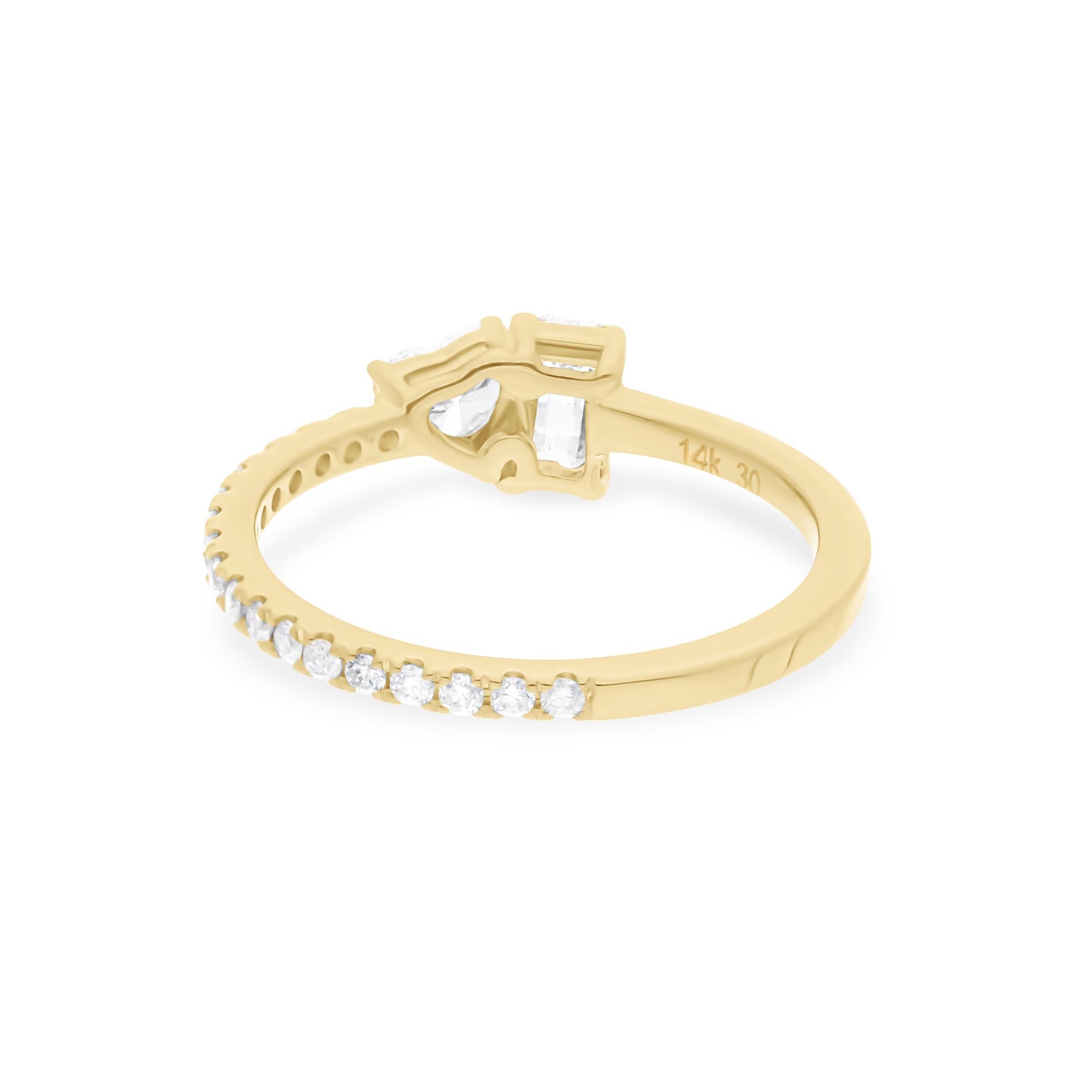En vente :  Bague anniversaire cœur étincelant et baguette 0,79 ct de diamant naturel en or 14K 5