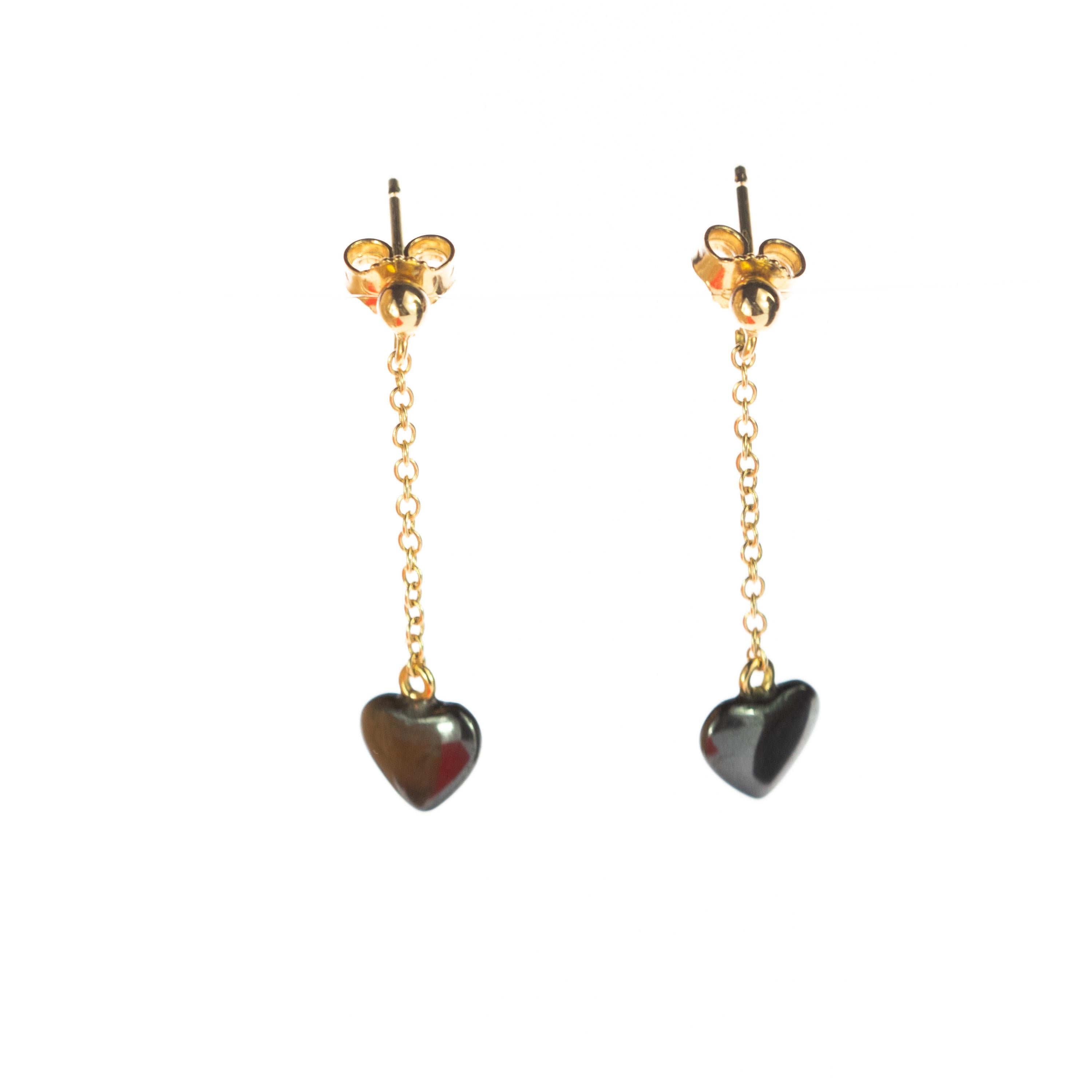 Sparkling Heart Hematite Yellow Gold Dangle Valentine's Day Drop Earrings In New Condition For Sale In Milano, IT