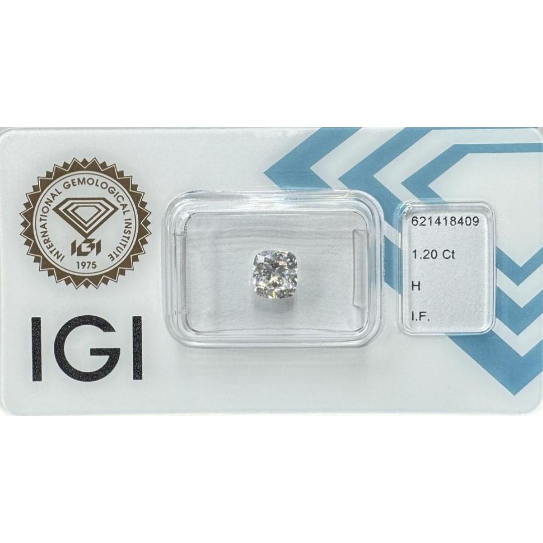 Sparkling Ideal Cut Natural Diamond w/ 1.20ct - IGI Certified

Prepare to be dazzled by the brilliance of our Sparkling Ideal Cut Natural Diamond. Gleaming with a remarkable 1.20 carats, this diamond embodies perfection, meticulously cut into a